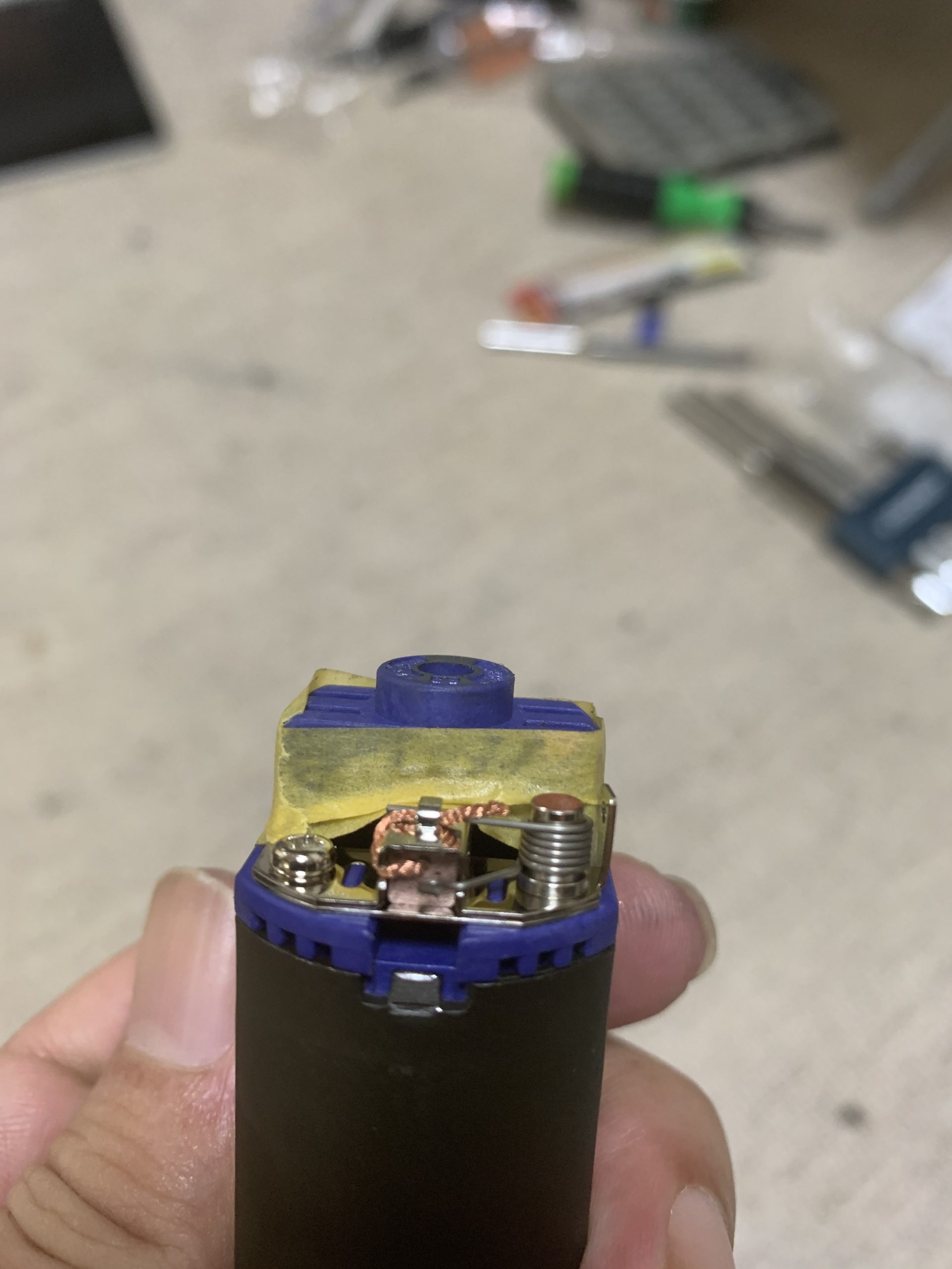 電動ガン用のモーターの＋側のマスキング