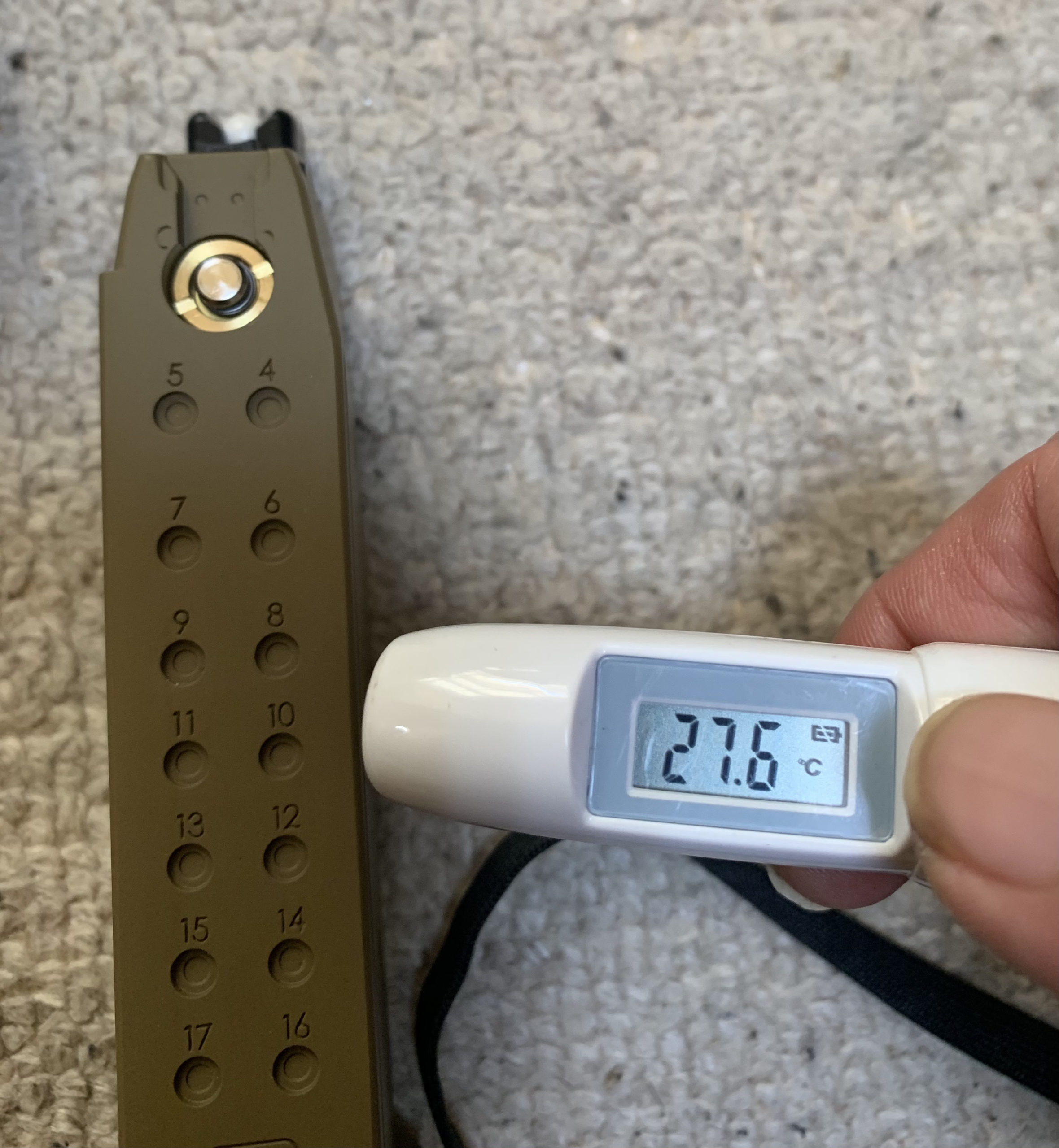 VFC/UMAREX GLOCK19X マガジン表面温度