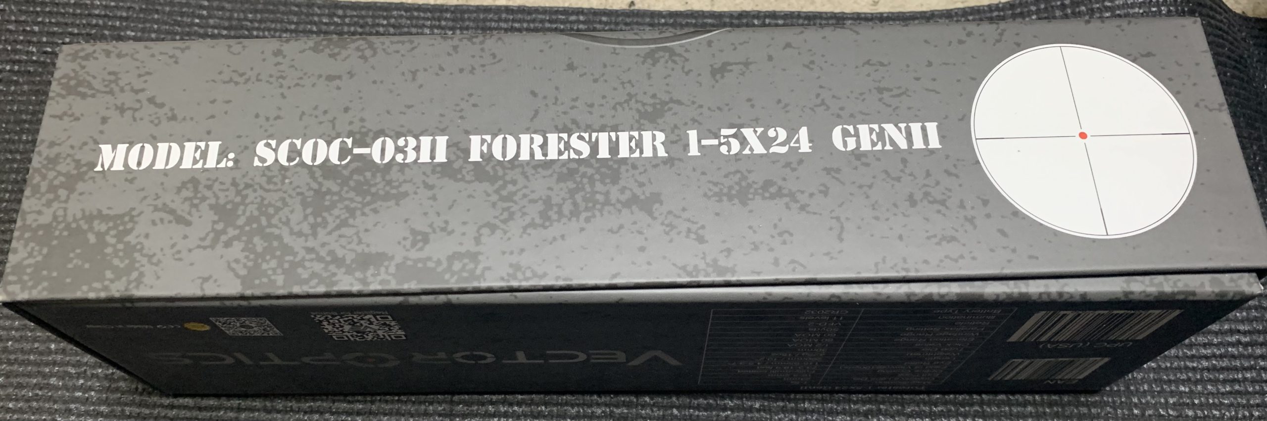 VECTOROPTICS フォレスター　GEN2 箱の横側