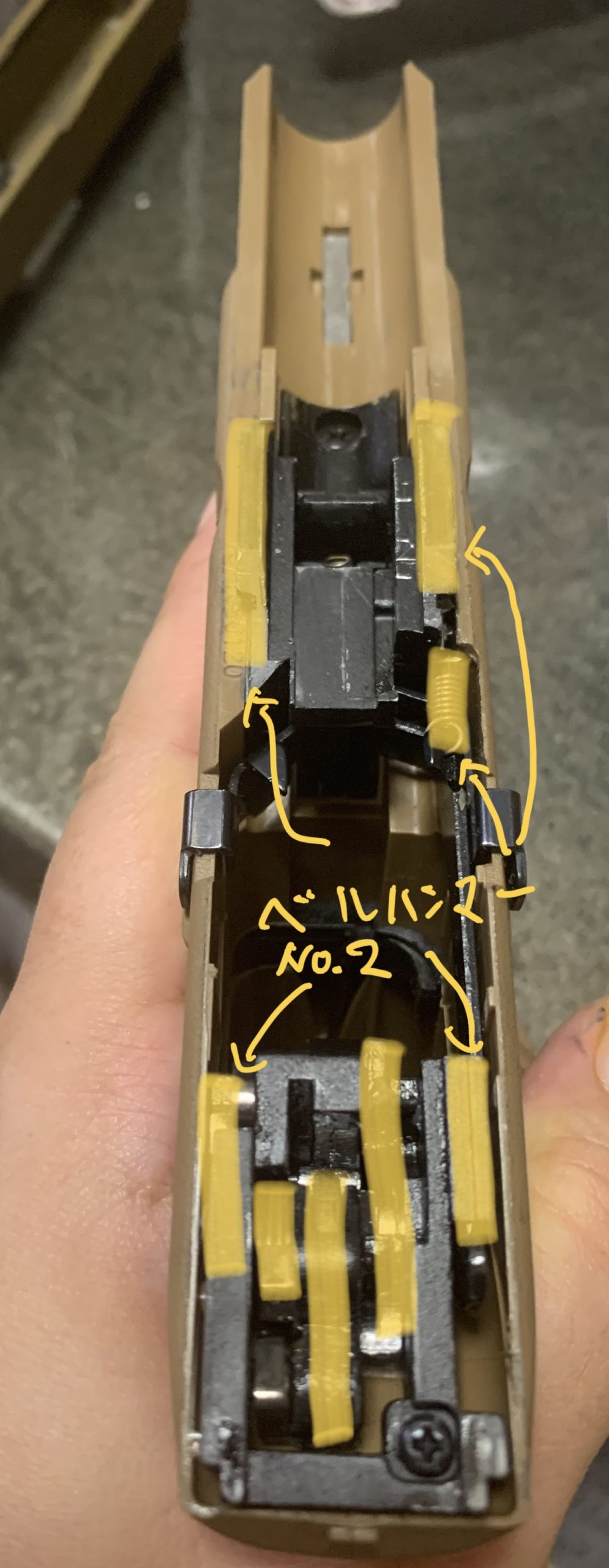 UMAREX/VFC GLOCK19X シャーシ　グリス塗布