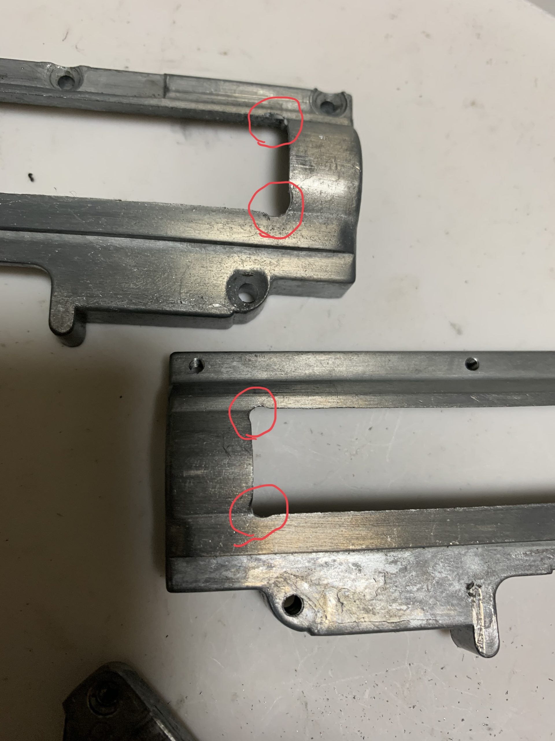 ICS スポーツライン　M4 CQB　 メカボックスの割れ対策