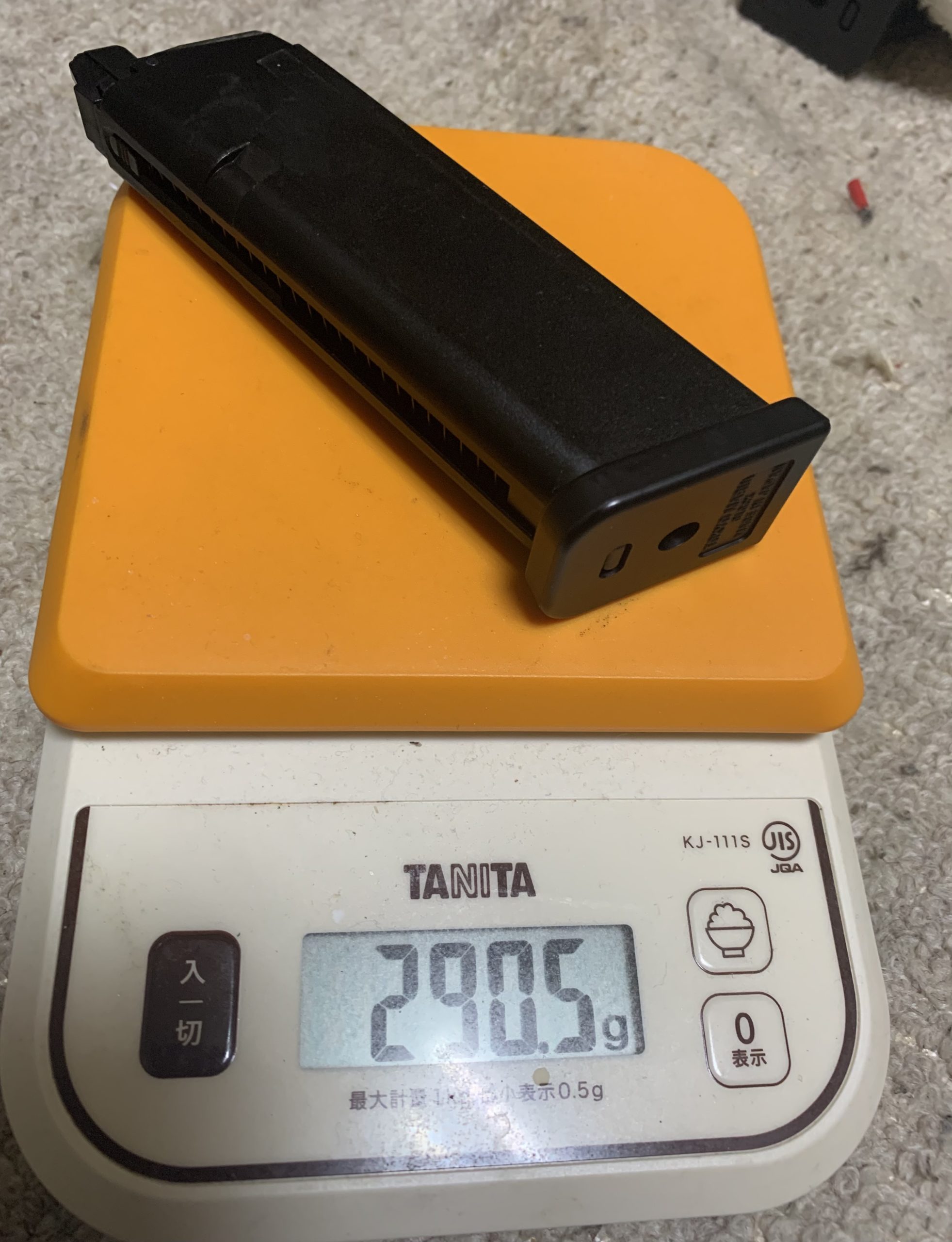 東京マルイ　グロック17 GEN4 1マグ打ち切りのマガジン重量