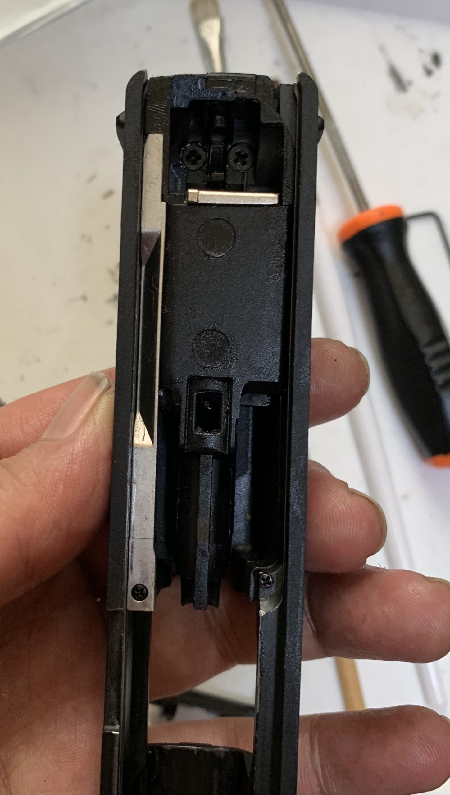 UMAREX/VFC HK VP9(SFP9) ブロバックエンジンへのグリス塗布