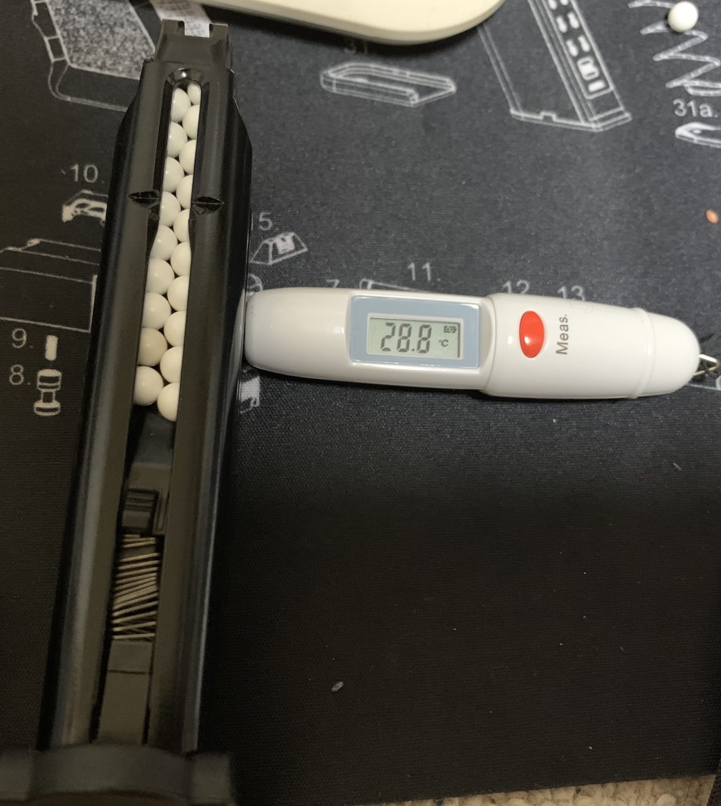 UMAREX/VFC HK VP9(SFP9) マガジン表面温度、28.8℃