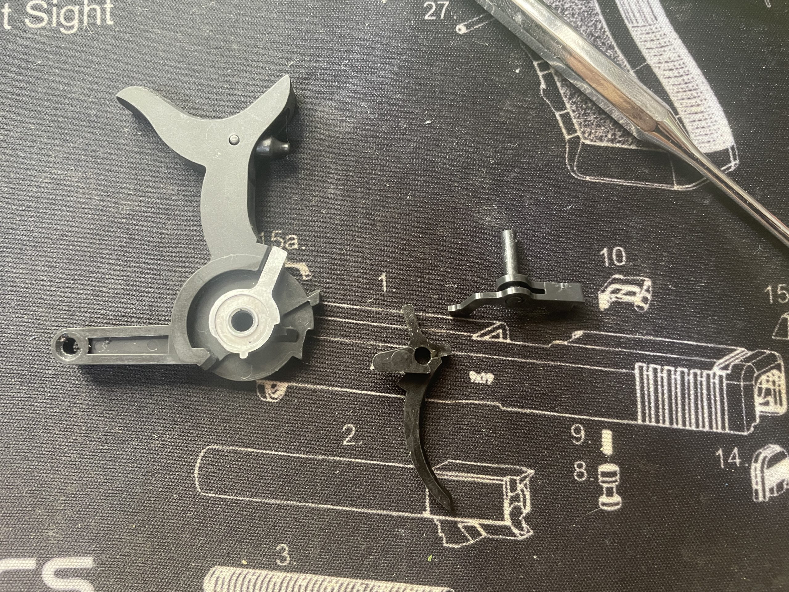 東京マルイ　SAA.45 アーティラリー　ハンマー、トリガー、シリンダロック