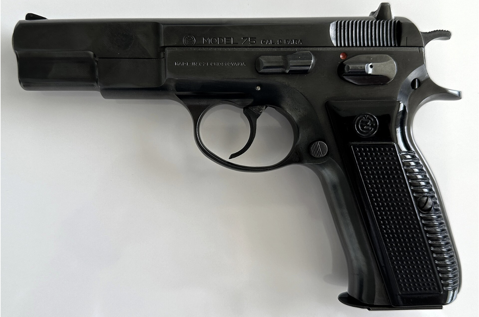 CZ75 1st 出典:Land68、CC0