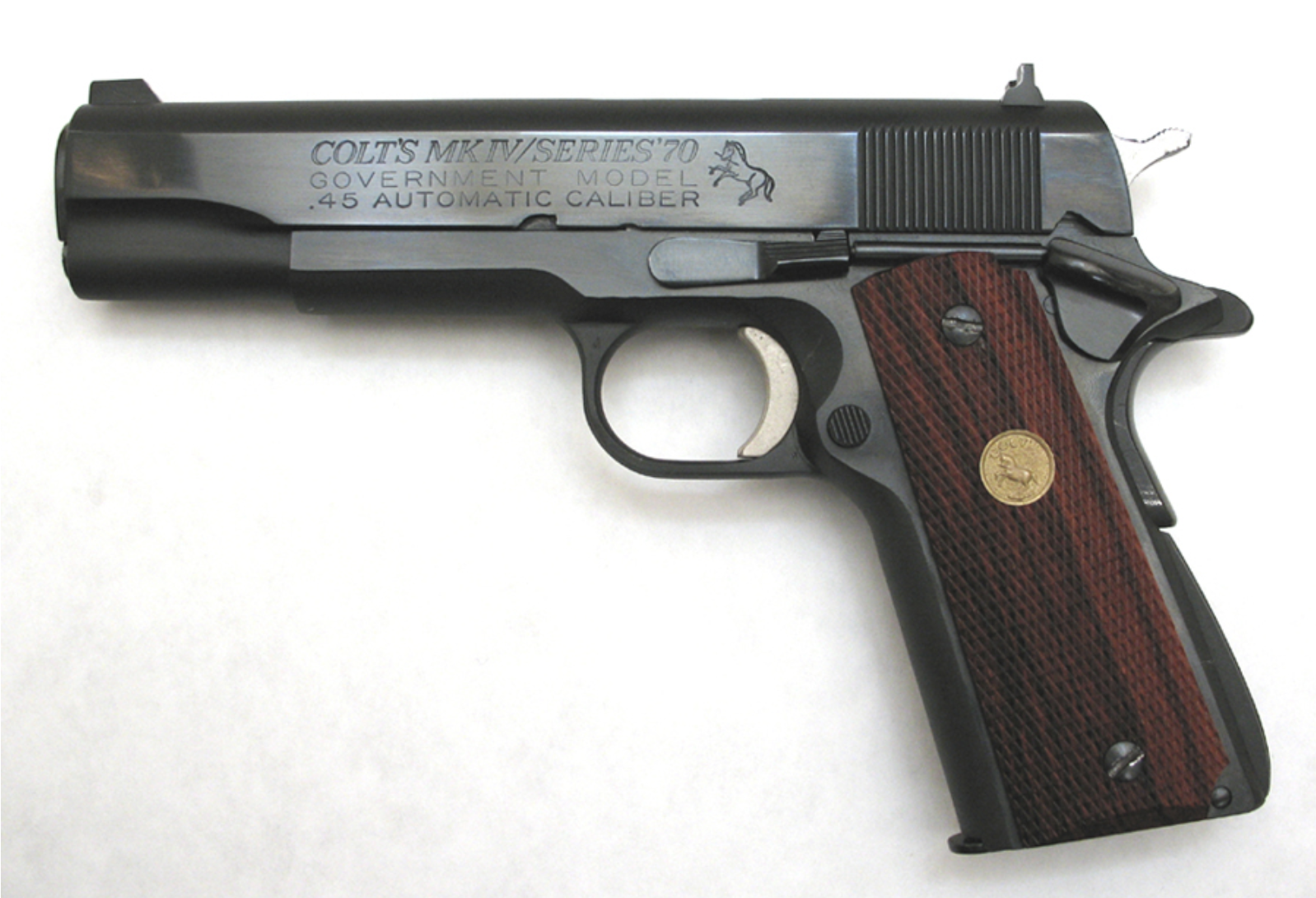 1911 Colt - Series 70 出典:Michael Sullivan,CC BY-SA 0