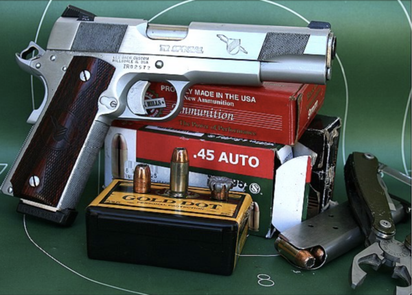 Les Baserカスタム 出典:Michael E. Cumpston,CC BY-SA 3.0