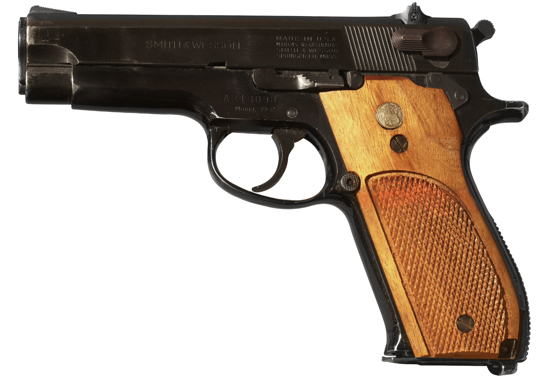 S&W MODEL39 出典:Rama、CC BY-SA 2.0 fr