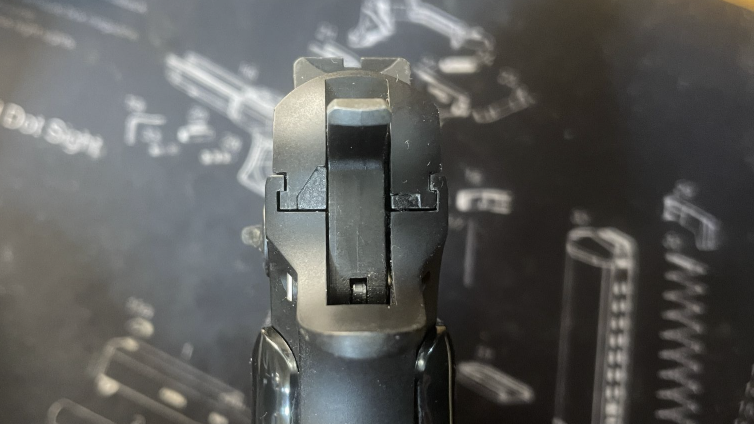 KSC CZ75 インサイドフレーム方式を背後から見る