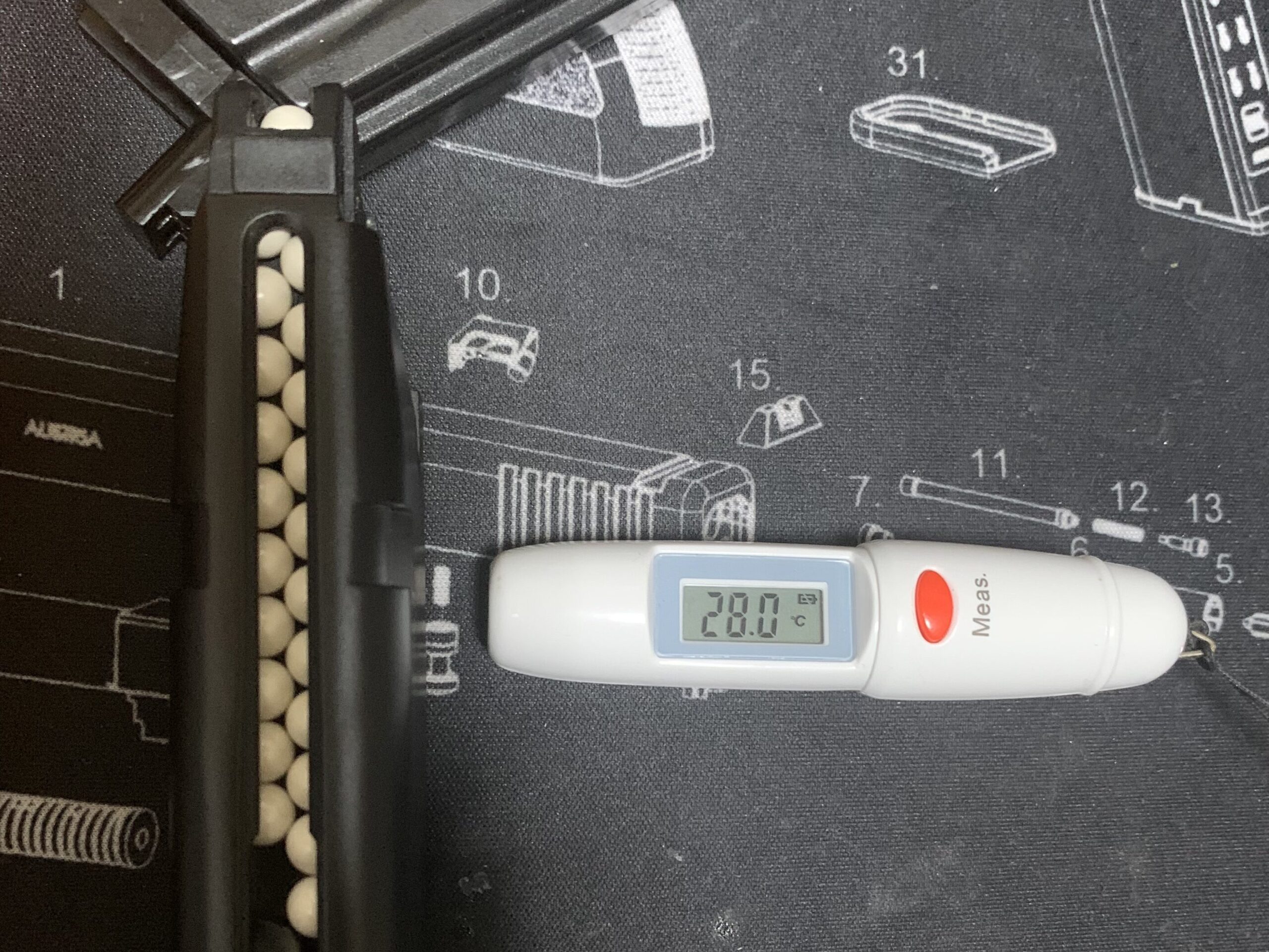 actionarmy aap-01 マガジン表面温度