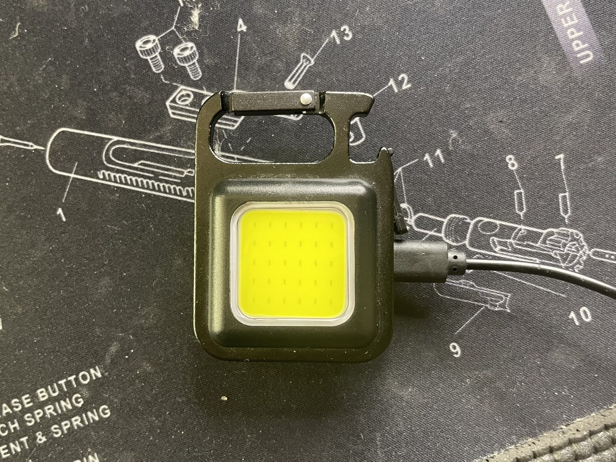 Amazon COB ライト 充電状態