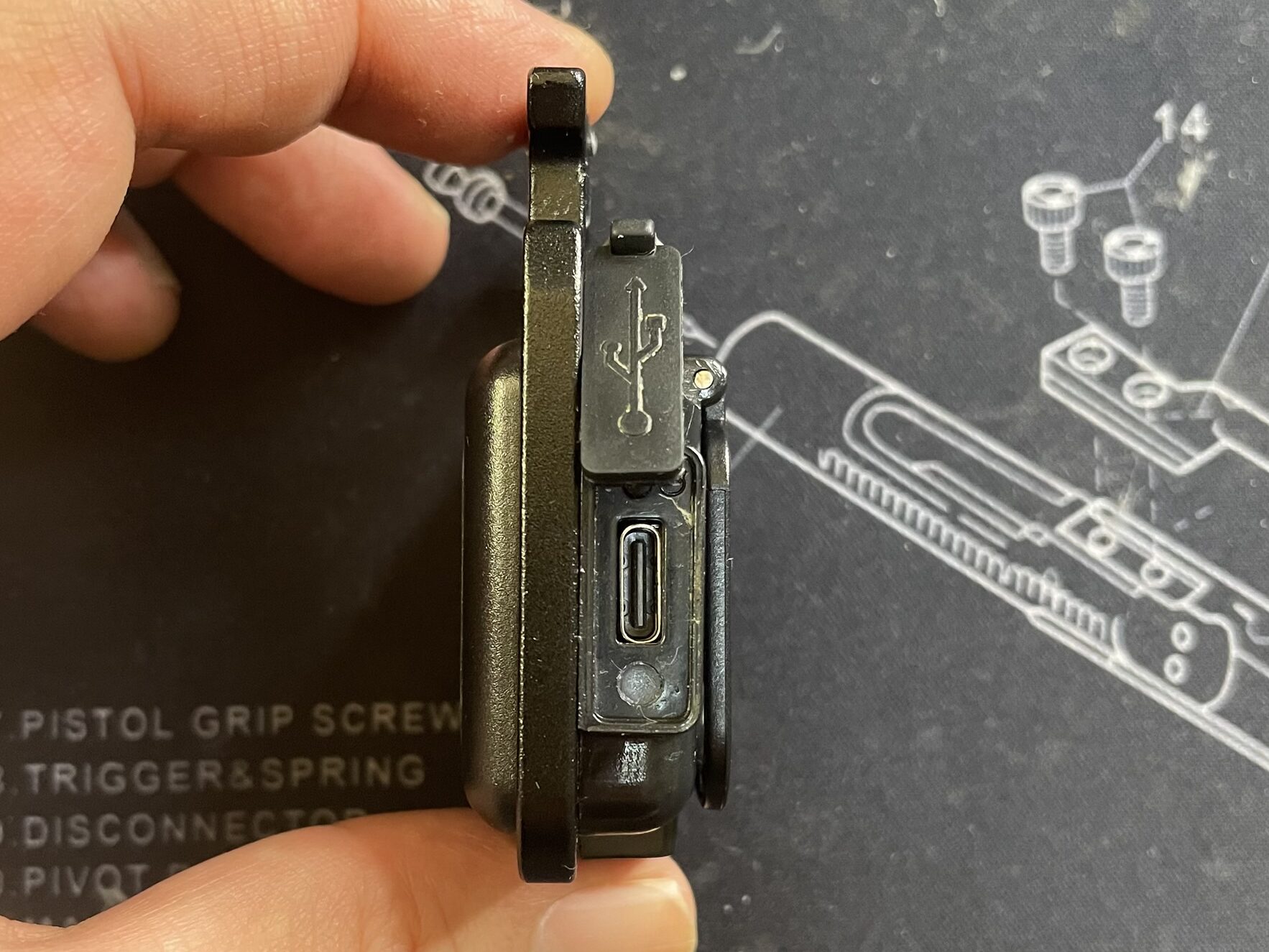 Amazon COB ライト 充電ポート