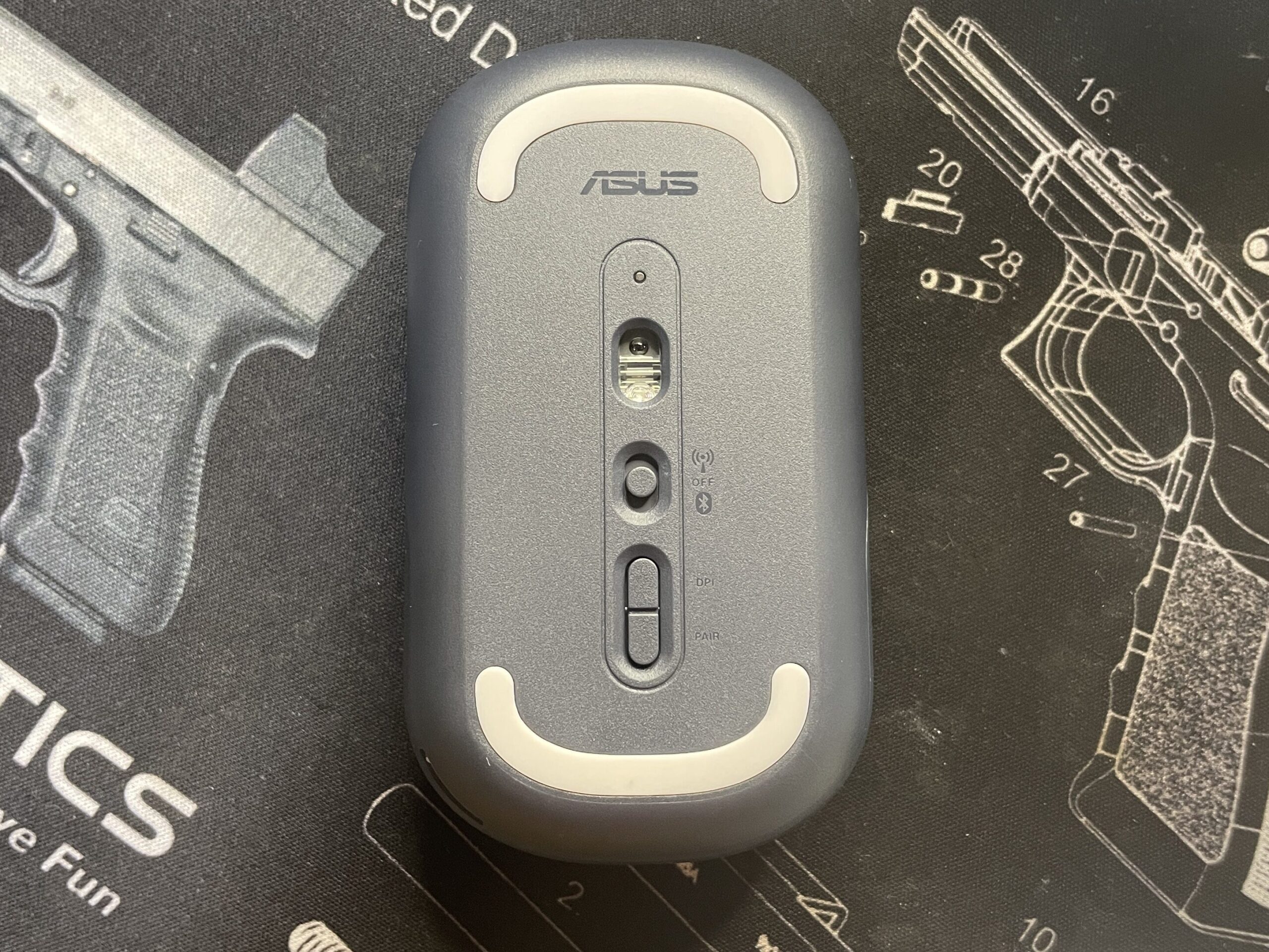 ASUS　MASRSHMALLOW MOUSE MD100　裏面