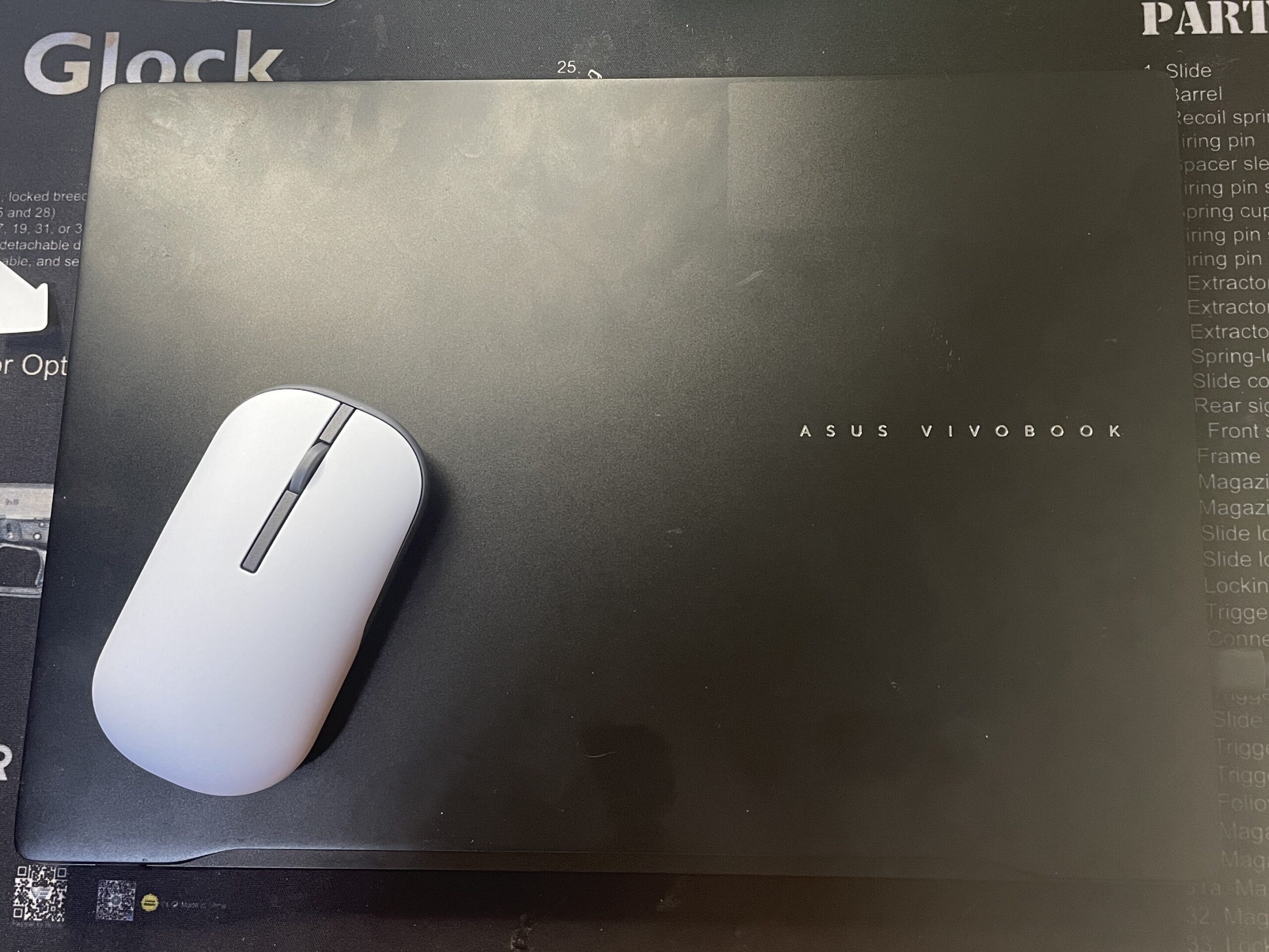 ASUS　MASRSHMALLOW MOUSE MD100とモバイルPC