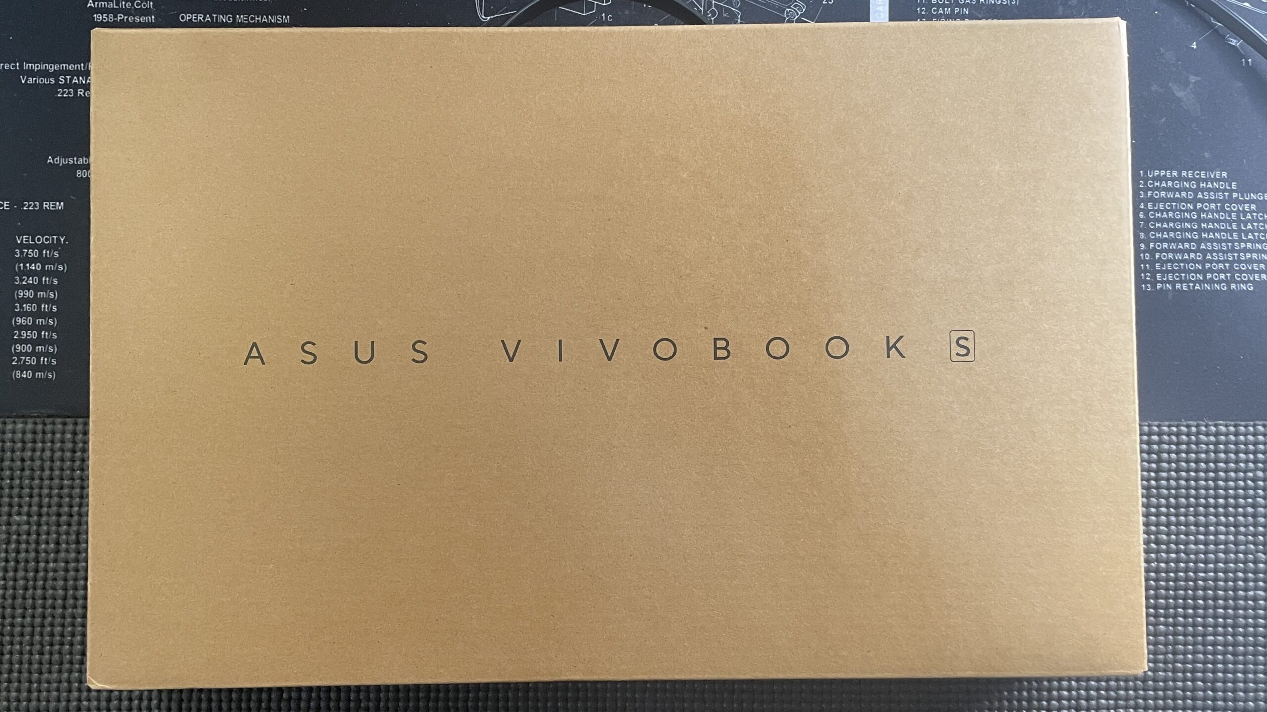 ASUS　VIVOBOOK S14 箱