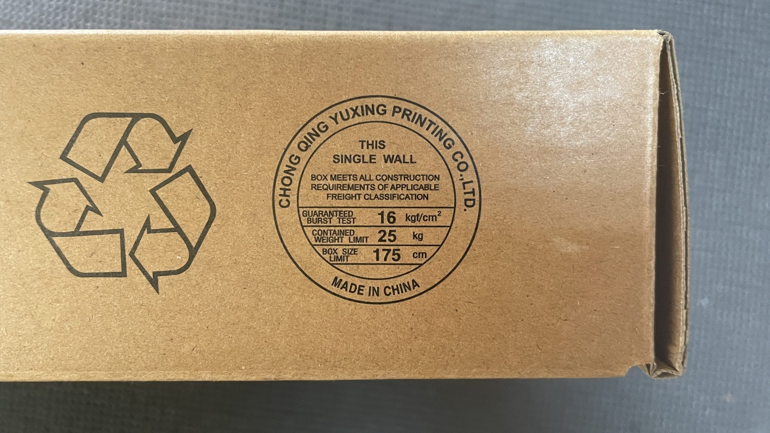 ASUS　VIVOBOOK S14 箱のスペック