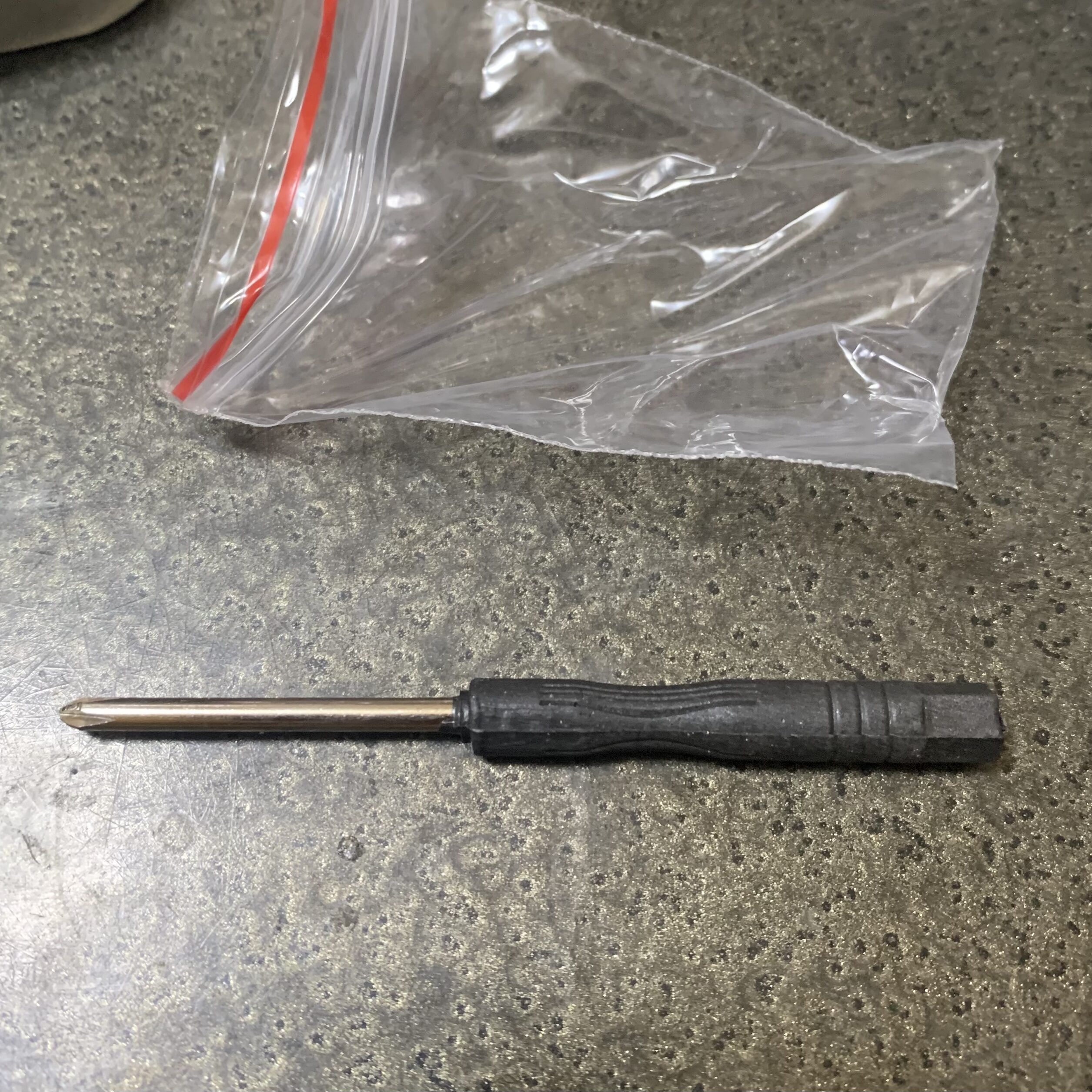 ATI MINI AR-15(M4A1 RIS) 金属スケールモデル 組み立て工具