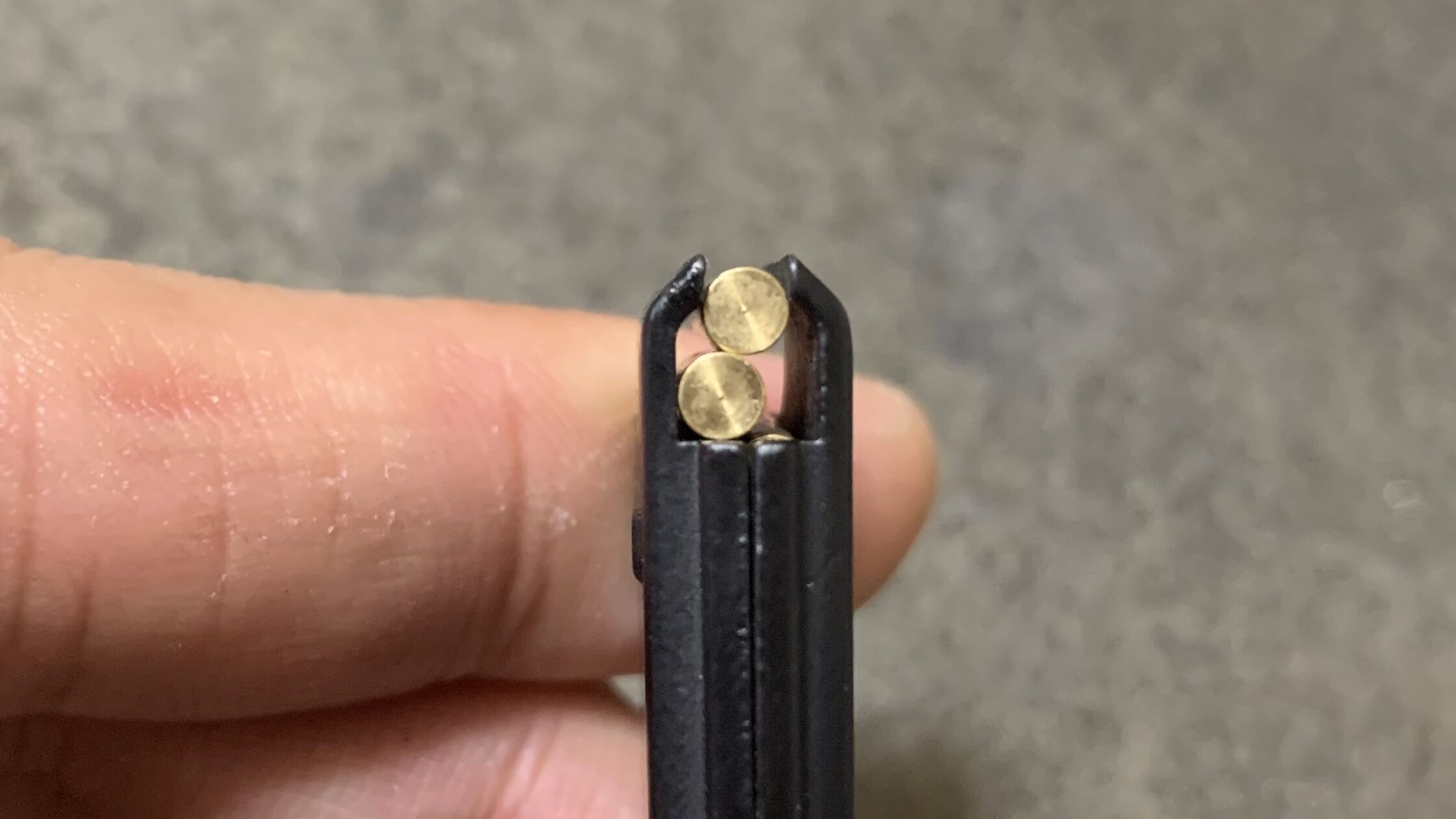 ATI MINI AR-15(M4A1 RIS) 金属スケールモデル マガジン装填状態