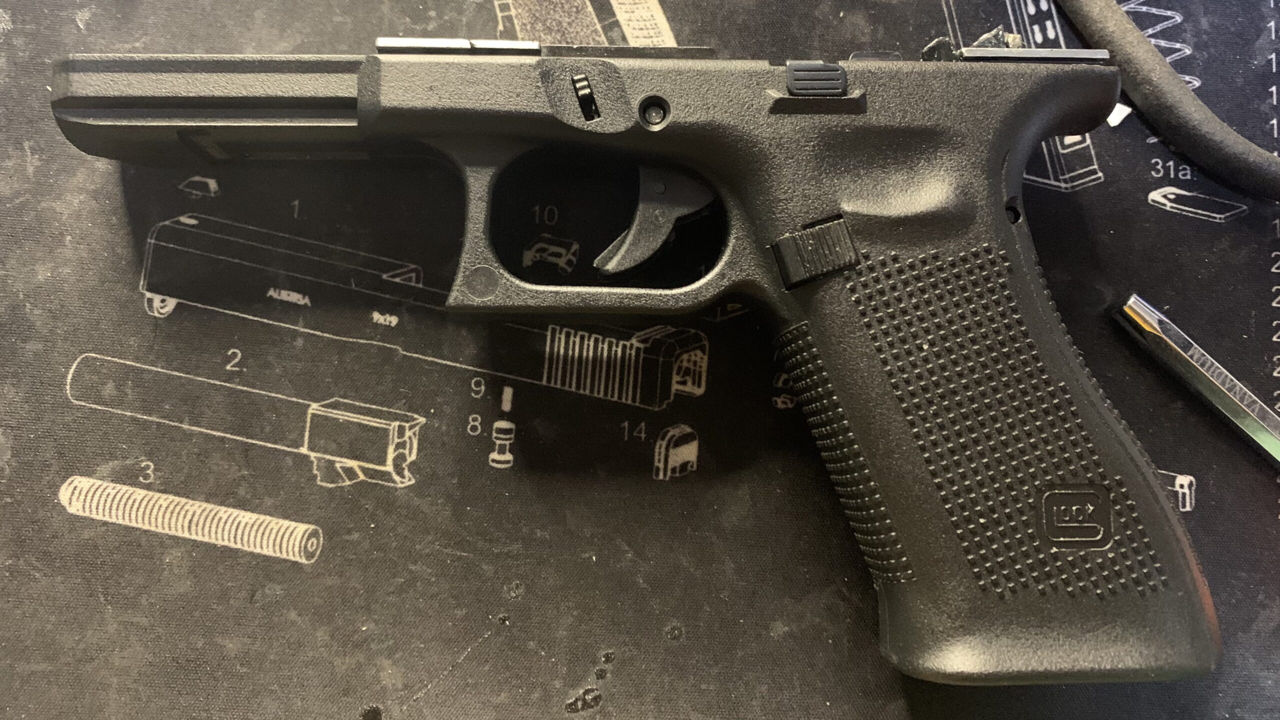 BATON BGー17(グロック17 GEN.5） CO2GBB カスタムフレームの完成