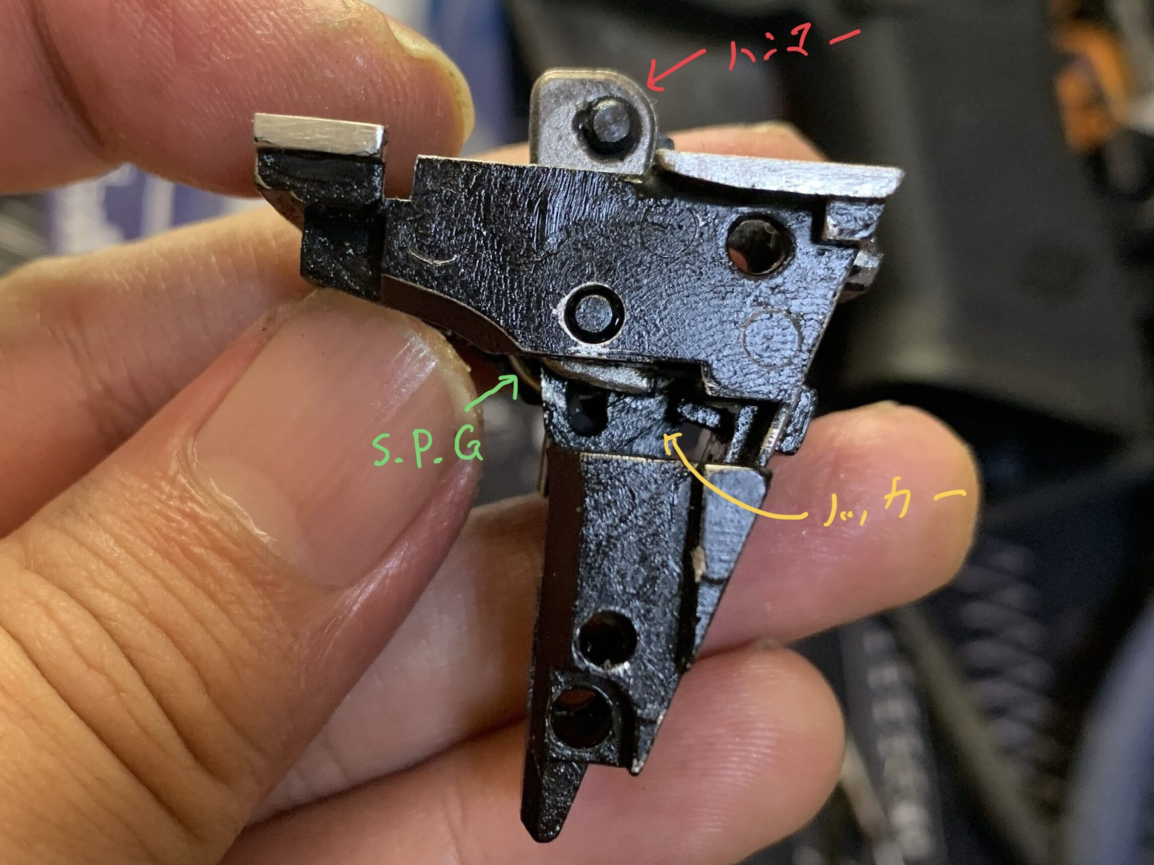 BATON BGー17(グロック17 GEN.5） CO2GBB ハンマー組み立て完了2