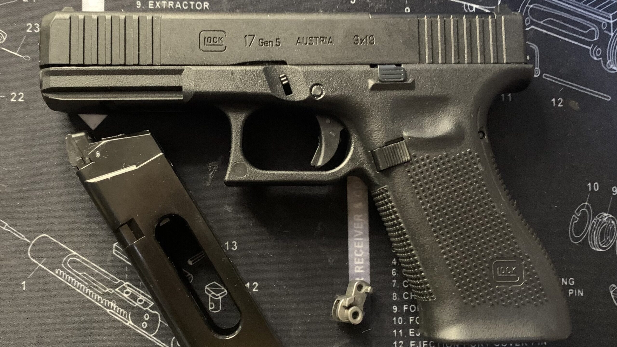 BATON BGー17(グロック17 GEN.5） CO2GBB ハンマー交換　完成