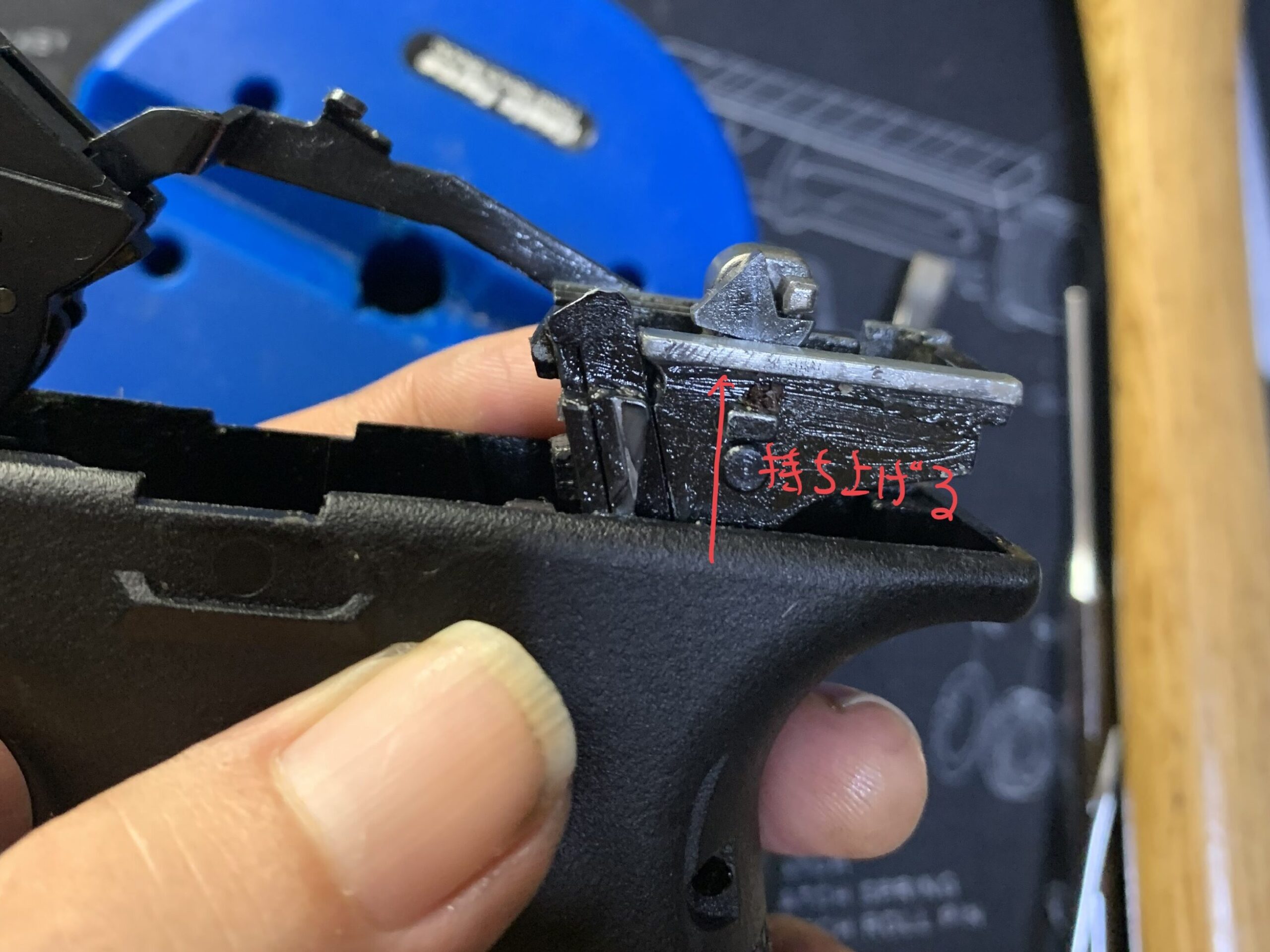 BATON BGー17(グロック17 GEN.5） CO2GBB ハンマー交換　ハンマーメカユニットの取り出し