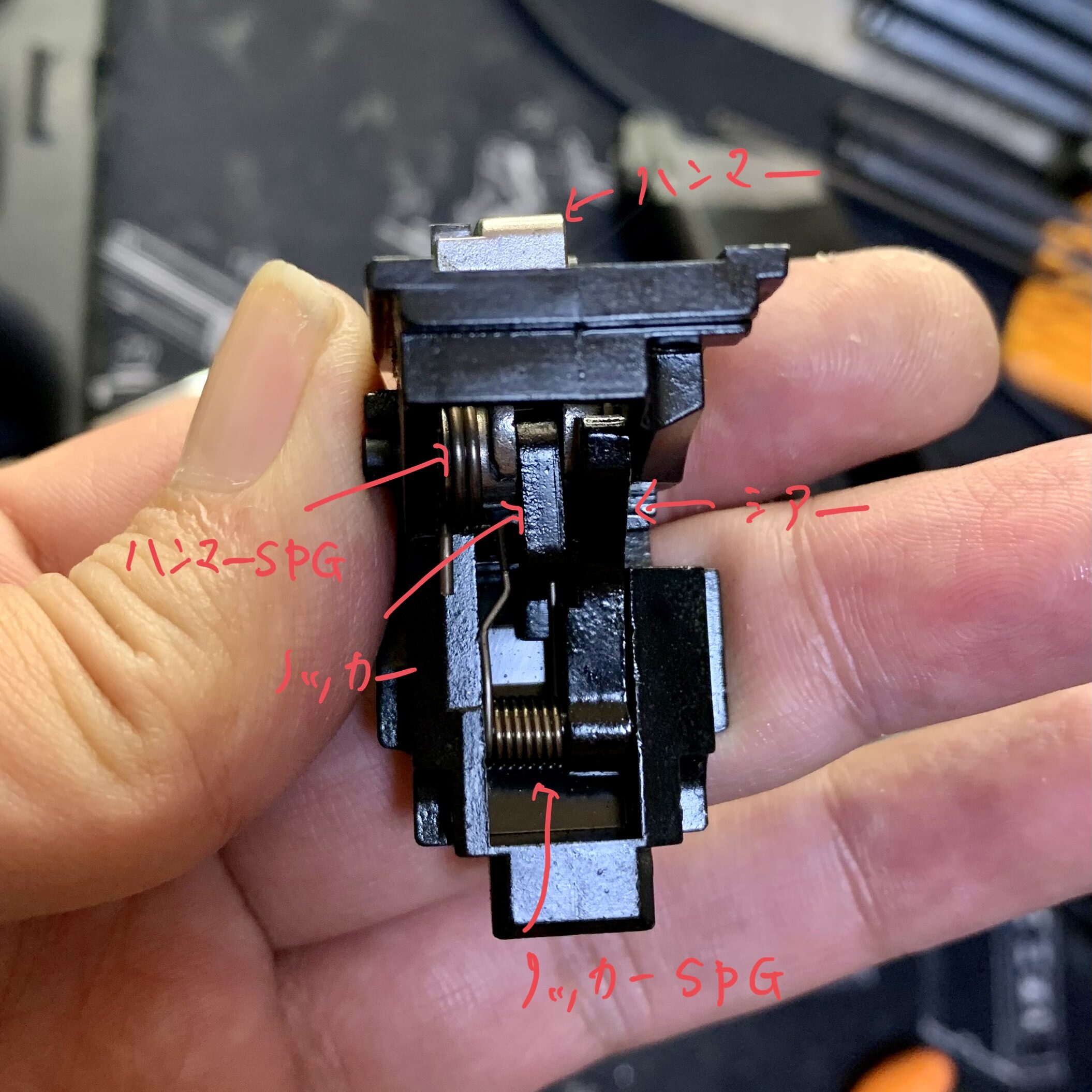 BATON BGー17(グロック17 GEN.5） CO2GBB ハンマーメカユニット　後側