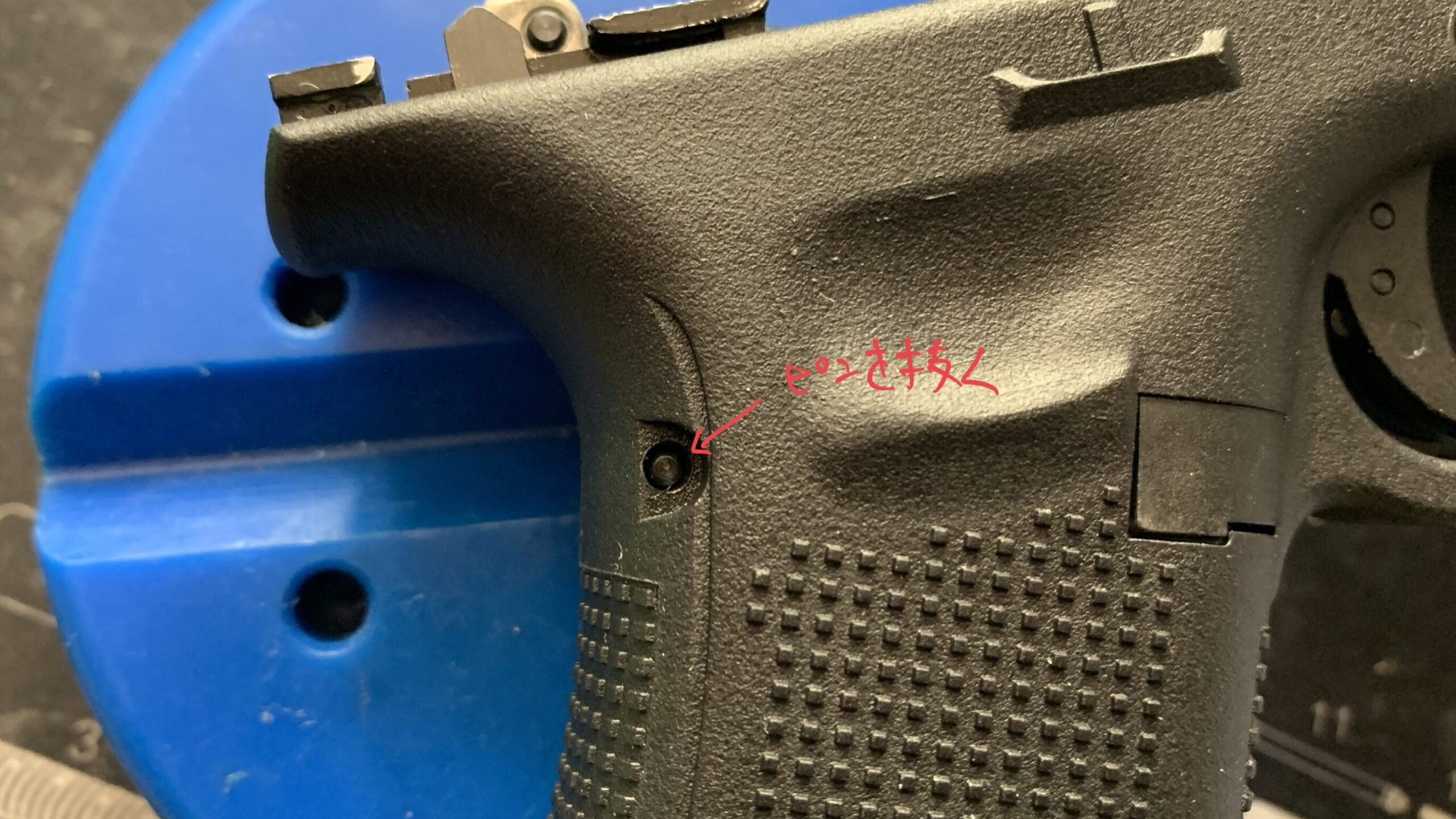 BATON BGー17(グロック17 GEN.5） CO2GBB ハンマーユニット固定ピン