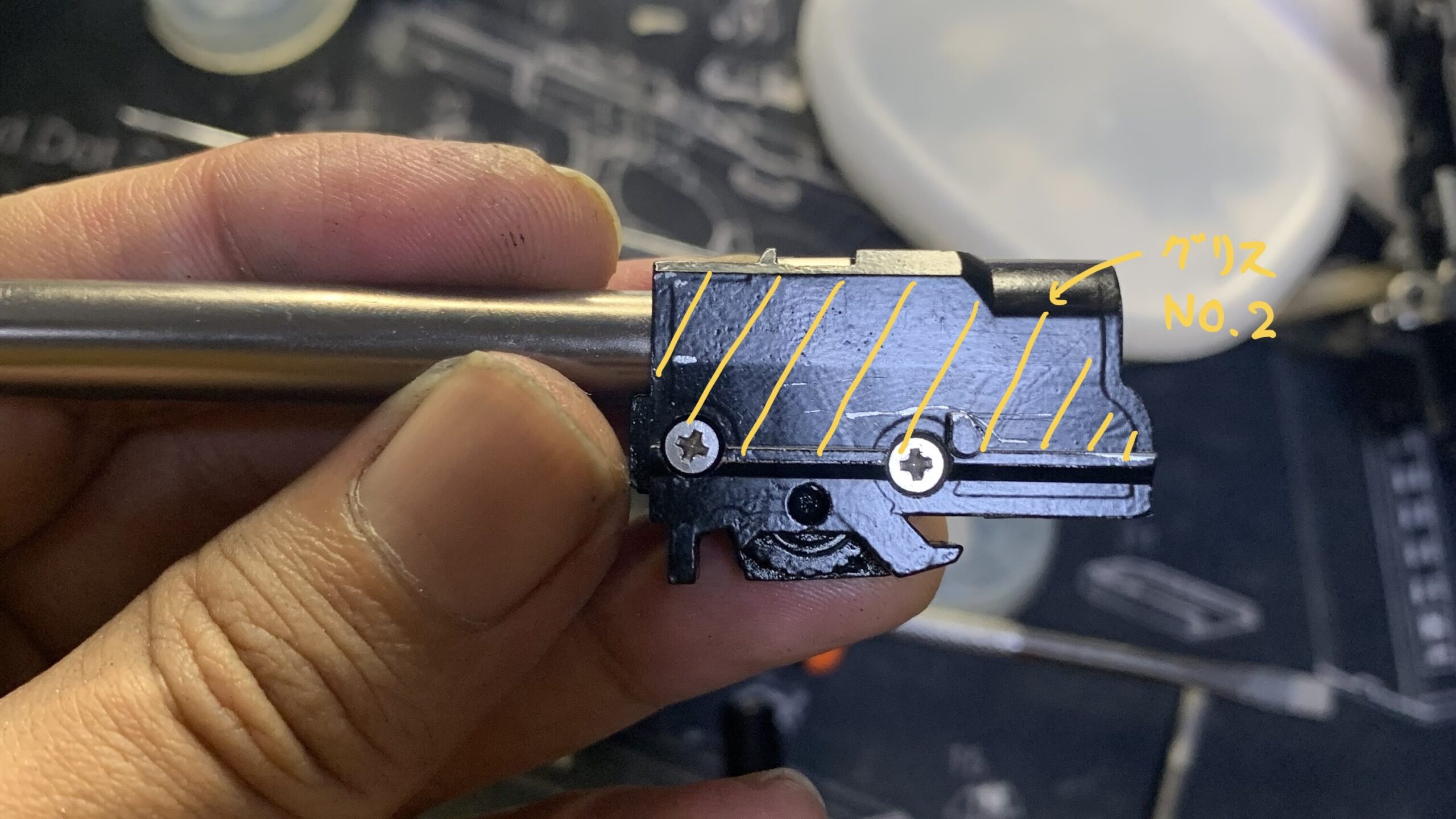 BATON BGー17(グロック17 GEN.5） CO2GBB ホップチャンバーへのグリス塗布