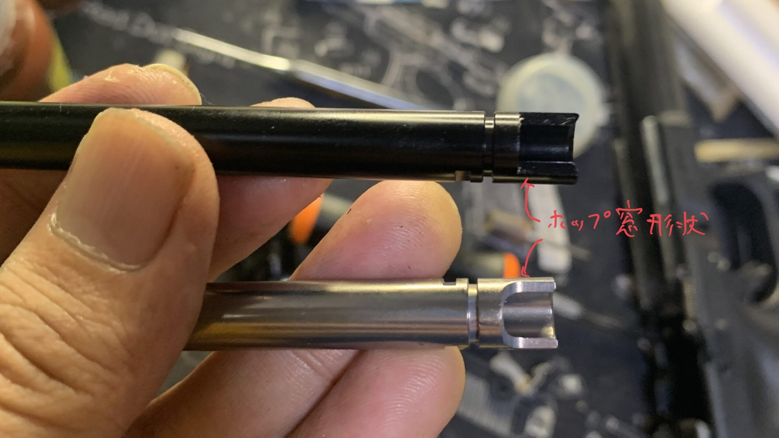 BATON BGー17(グロック17 GEN.5） CO2GBB インナーバレル　ホップ窓形状比較