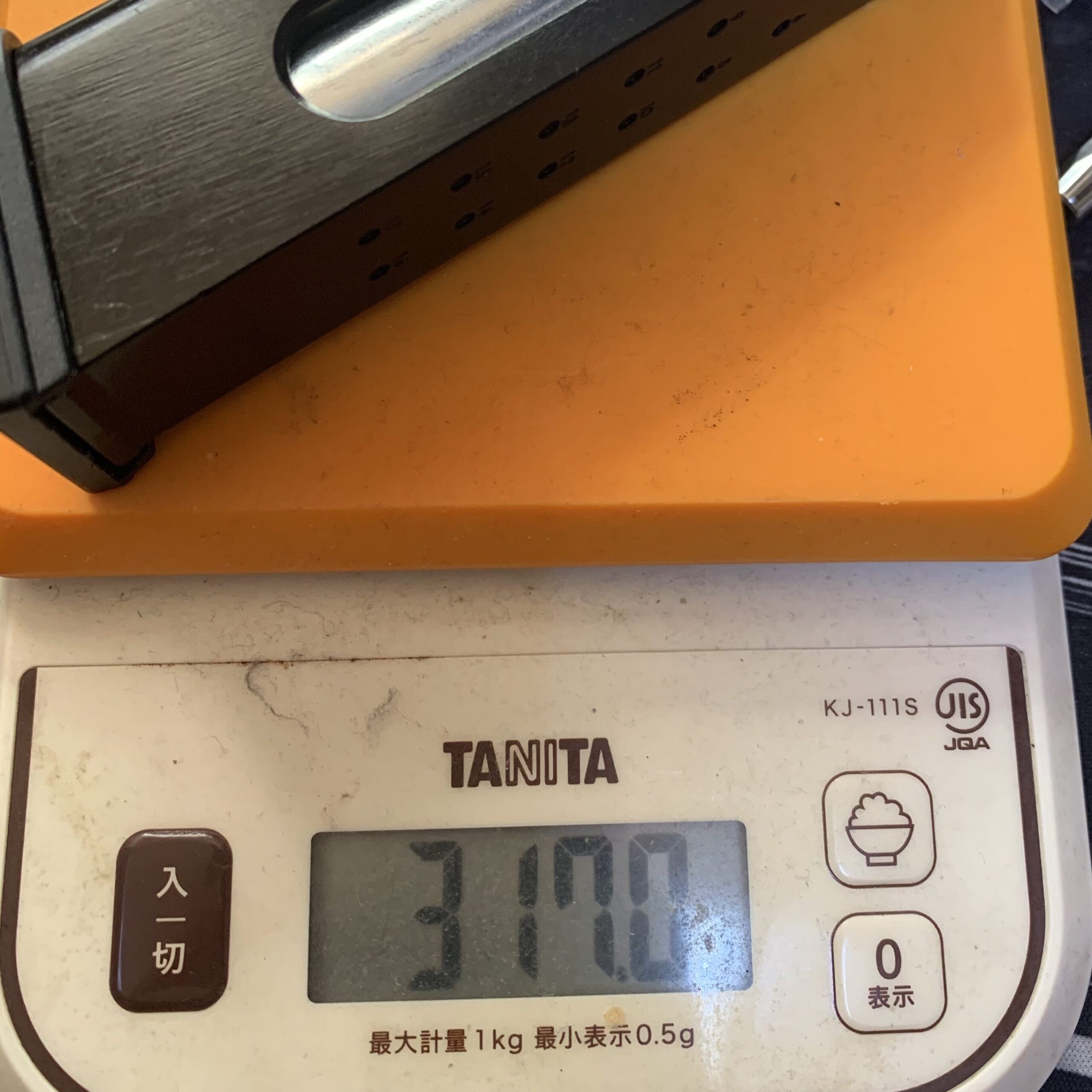 BATON BGー17(グロック17 GEN.5） CO2GBB 1マグ撃ち切りマガジン重量