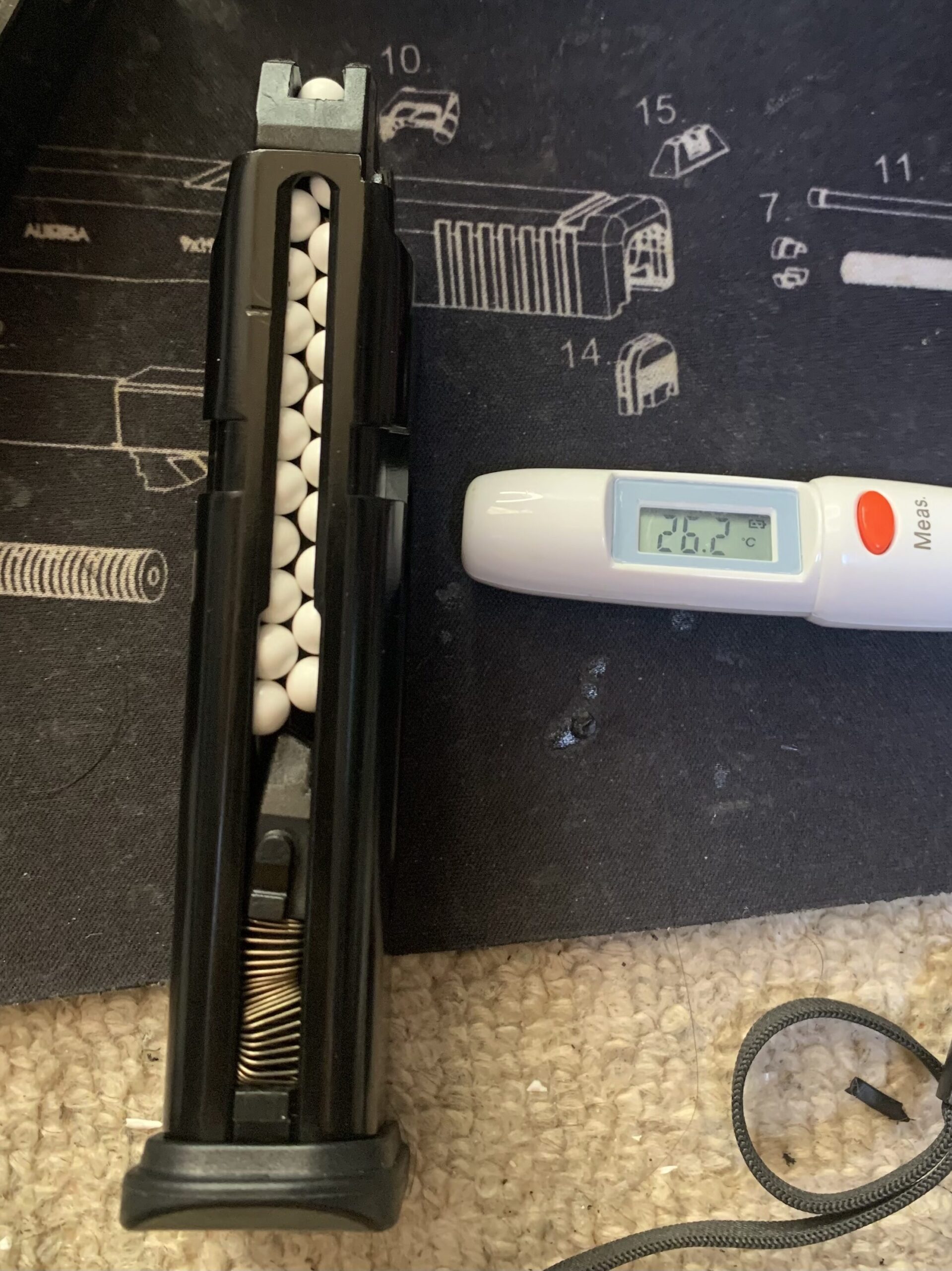 BATON BGー17(グロック17 GEN.5) CO2GBB カスタム 初速測定条件