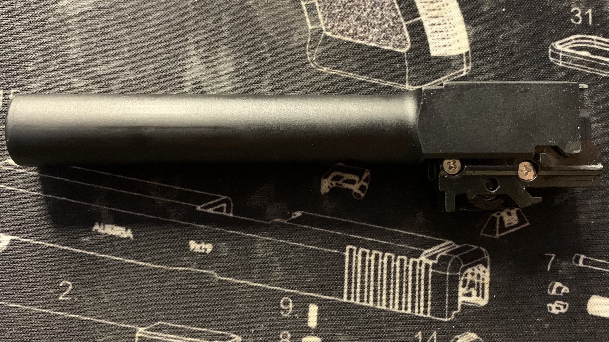 BATON BGー17(グロック17 GEN.5) CO2GBB アウターバレル