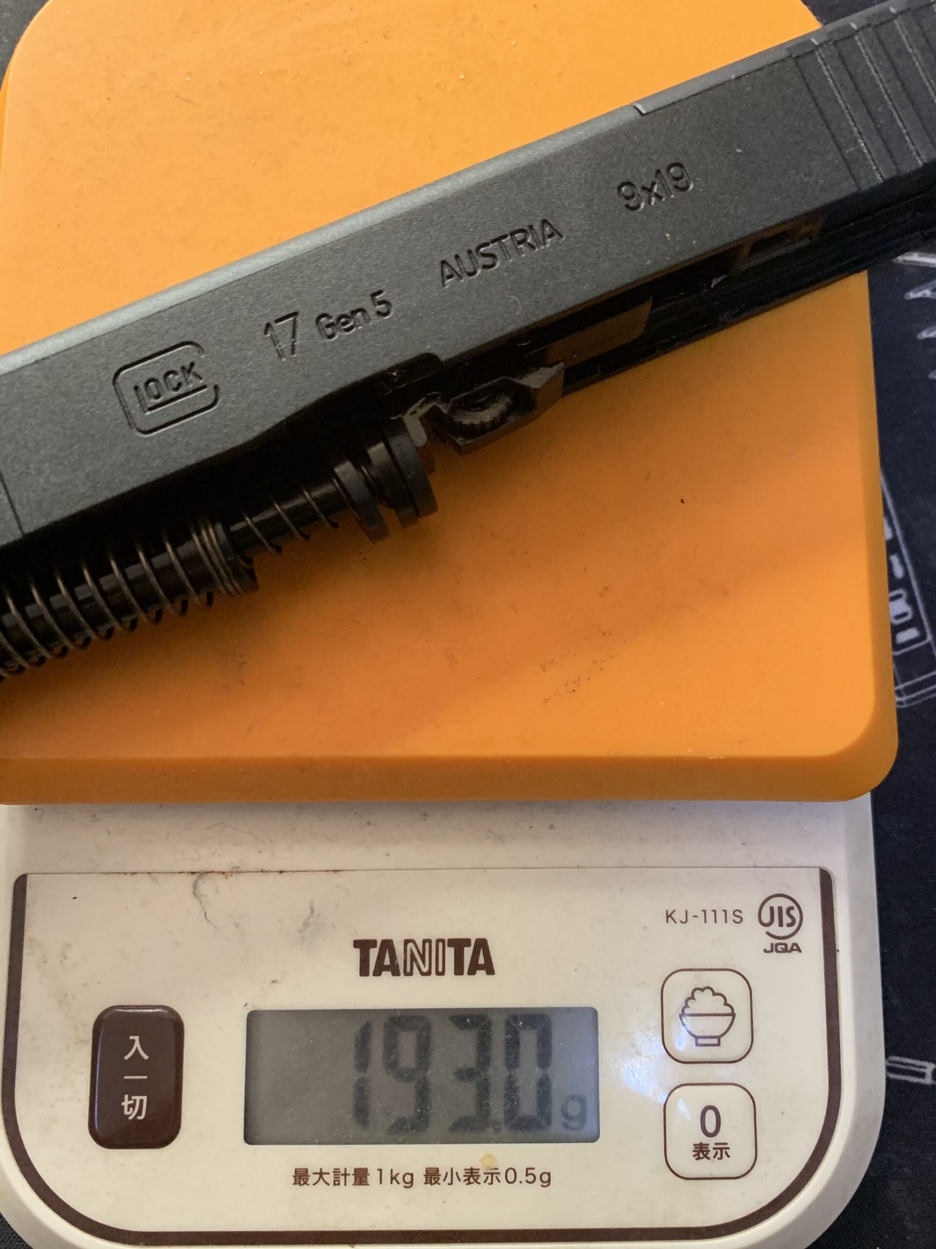 BATON BGー17(グロック17 GEN.5) CO2GBB スライドアッシー重量