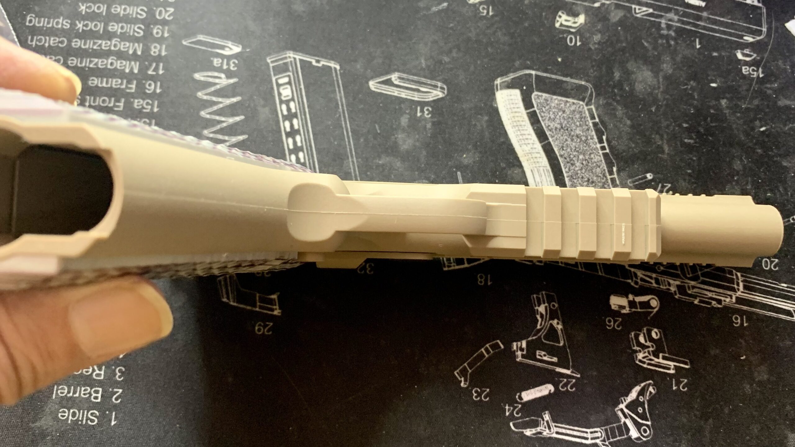 BATON BM-45 CO2GBB フレームボトムビュー