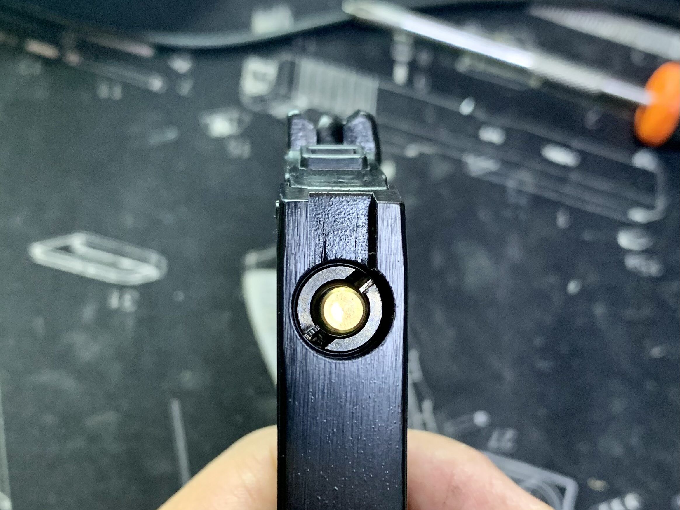 BATON BM-45 CO2GBB マガジンのバルブ