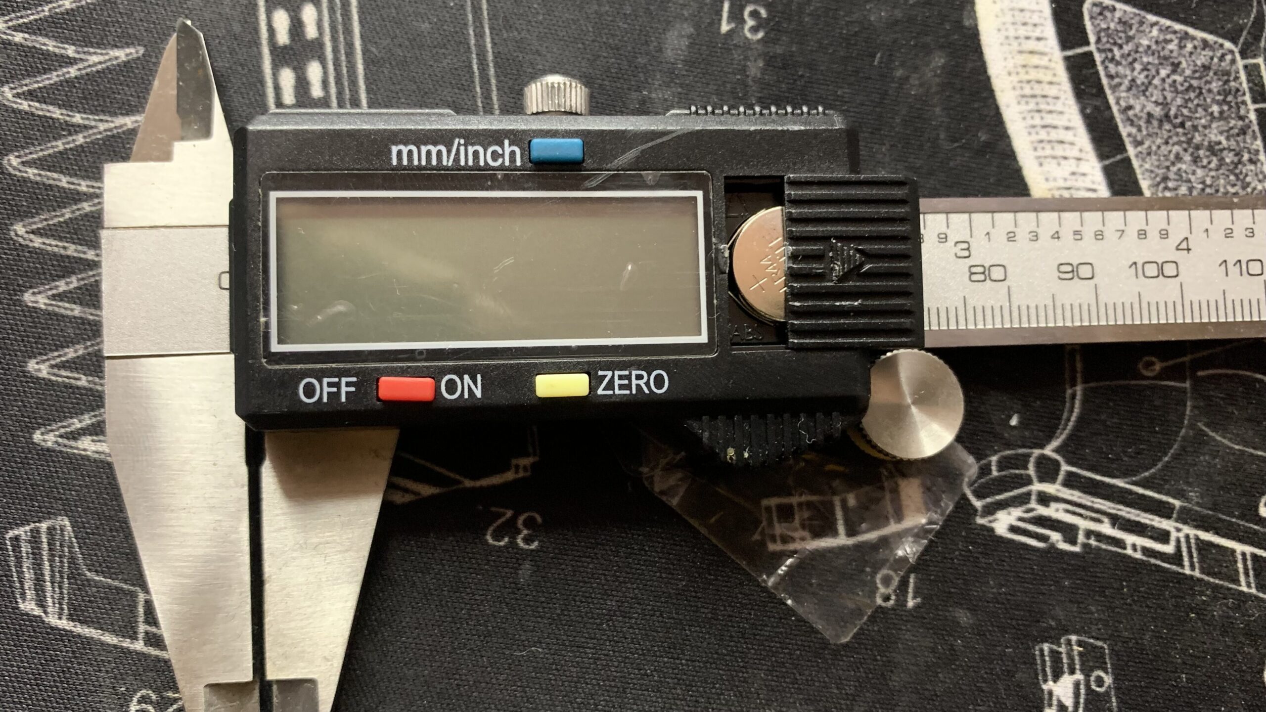 ノギスと計測誤差　ノギスの電池交換