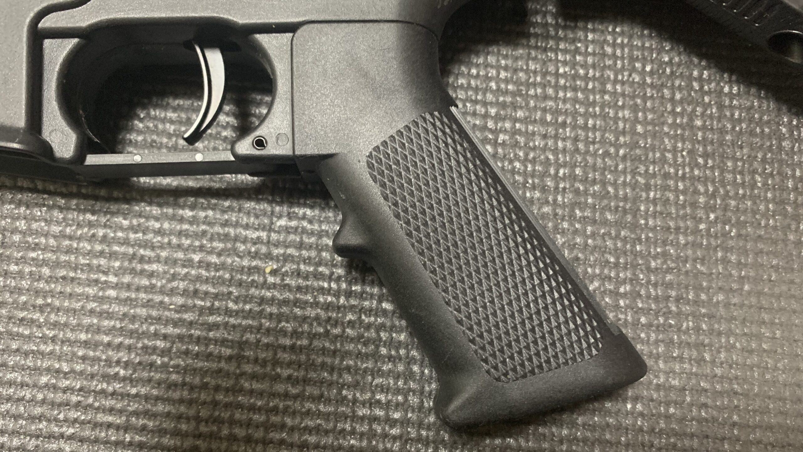 DMT-07 AR-15 combatlighter A2グリップ