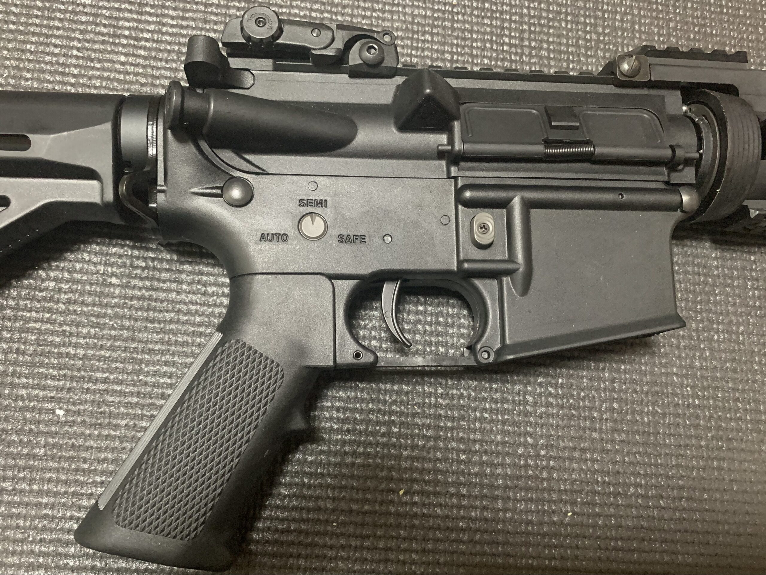 DMT-07 AR-15 combatlighter レシーバー　右サイド