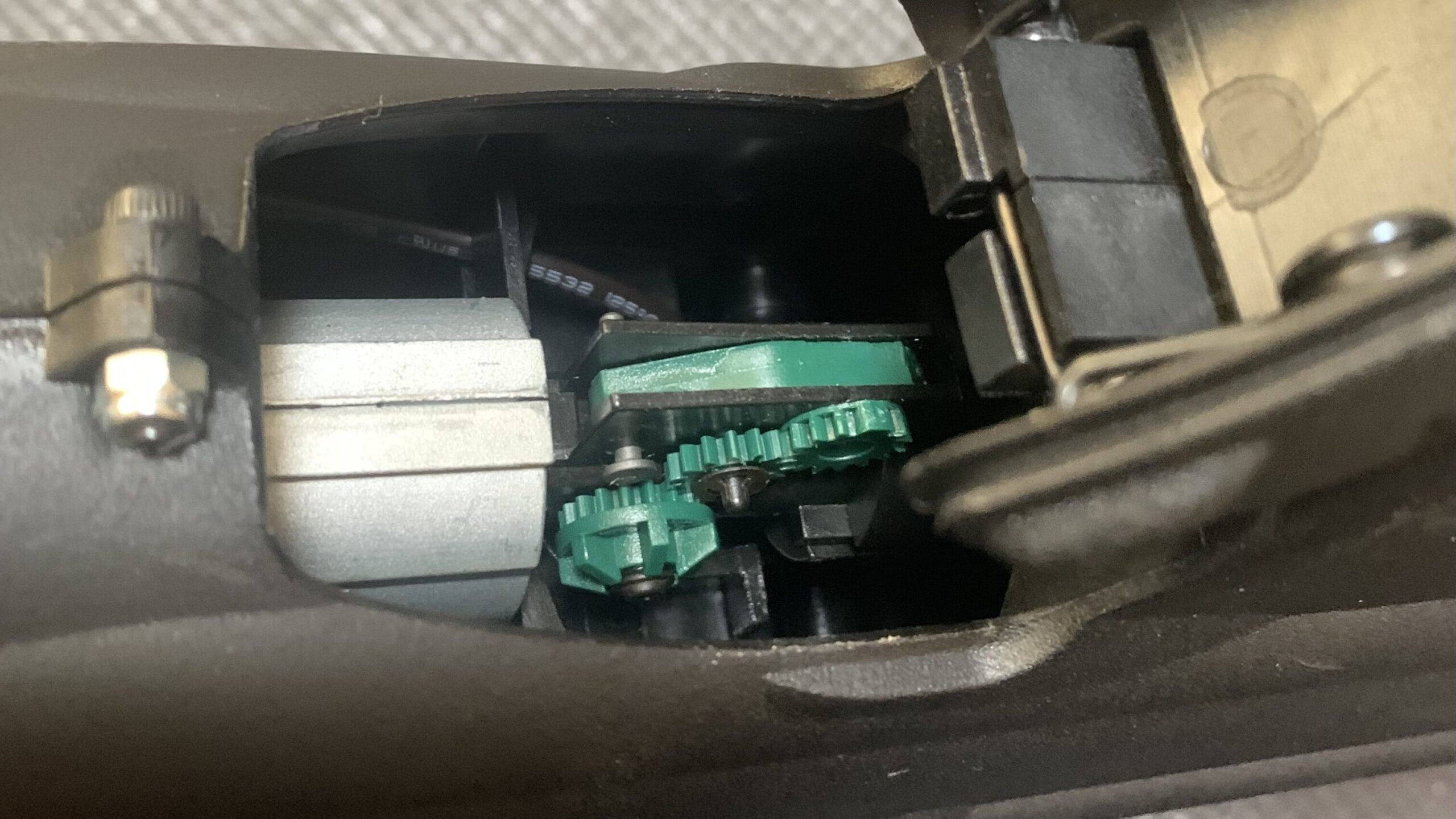 G&G FN F2000 ETU チャンバーカバーが開いた状態