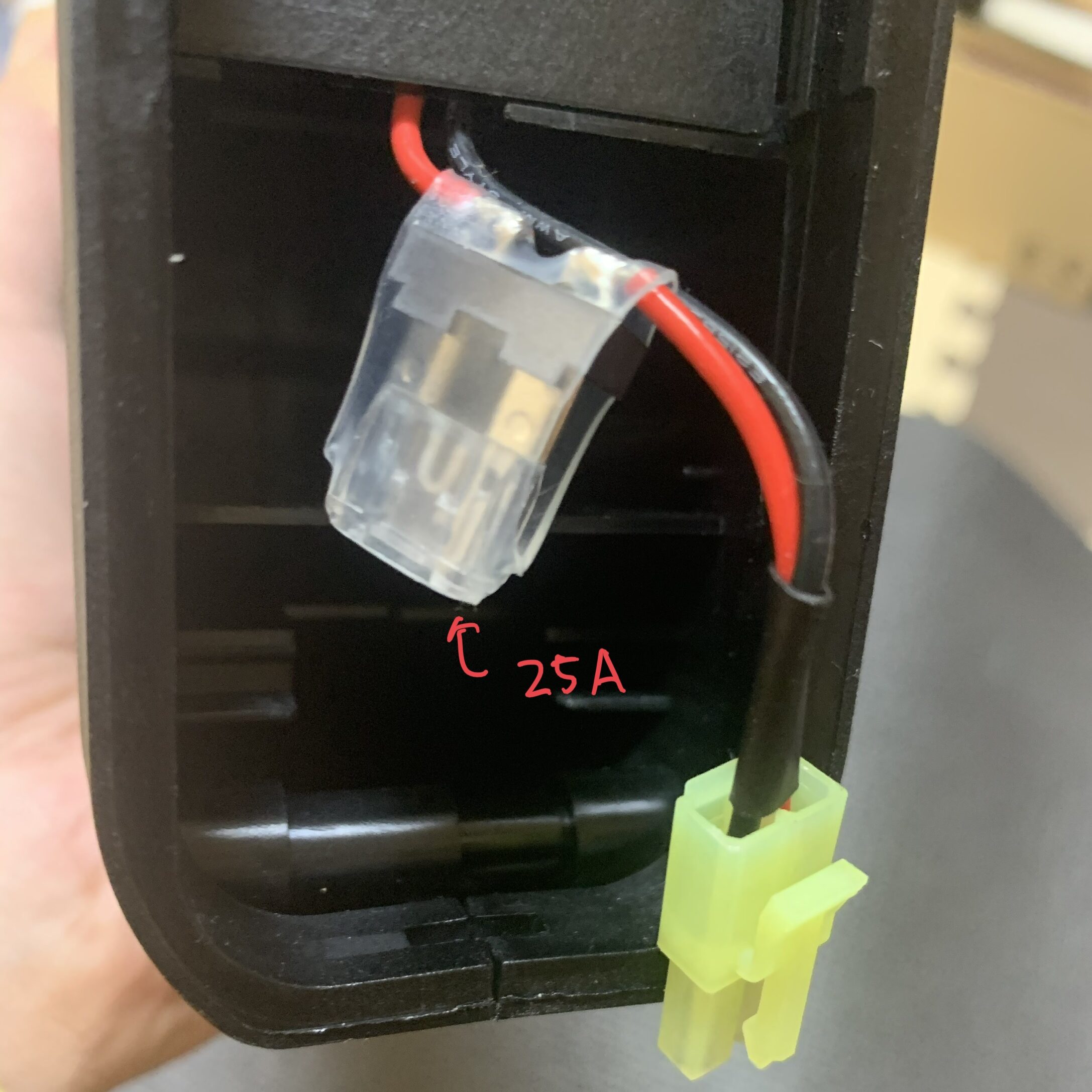 G&G FN F2000 ETU ヒューズとコネクタ