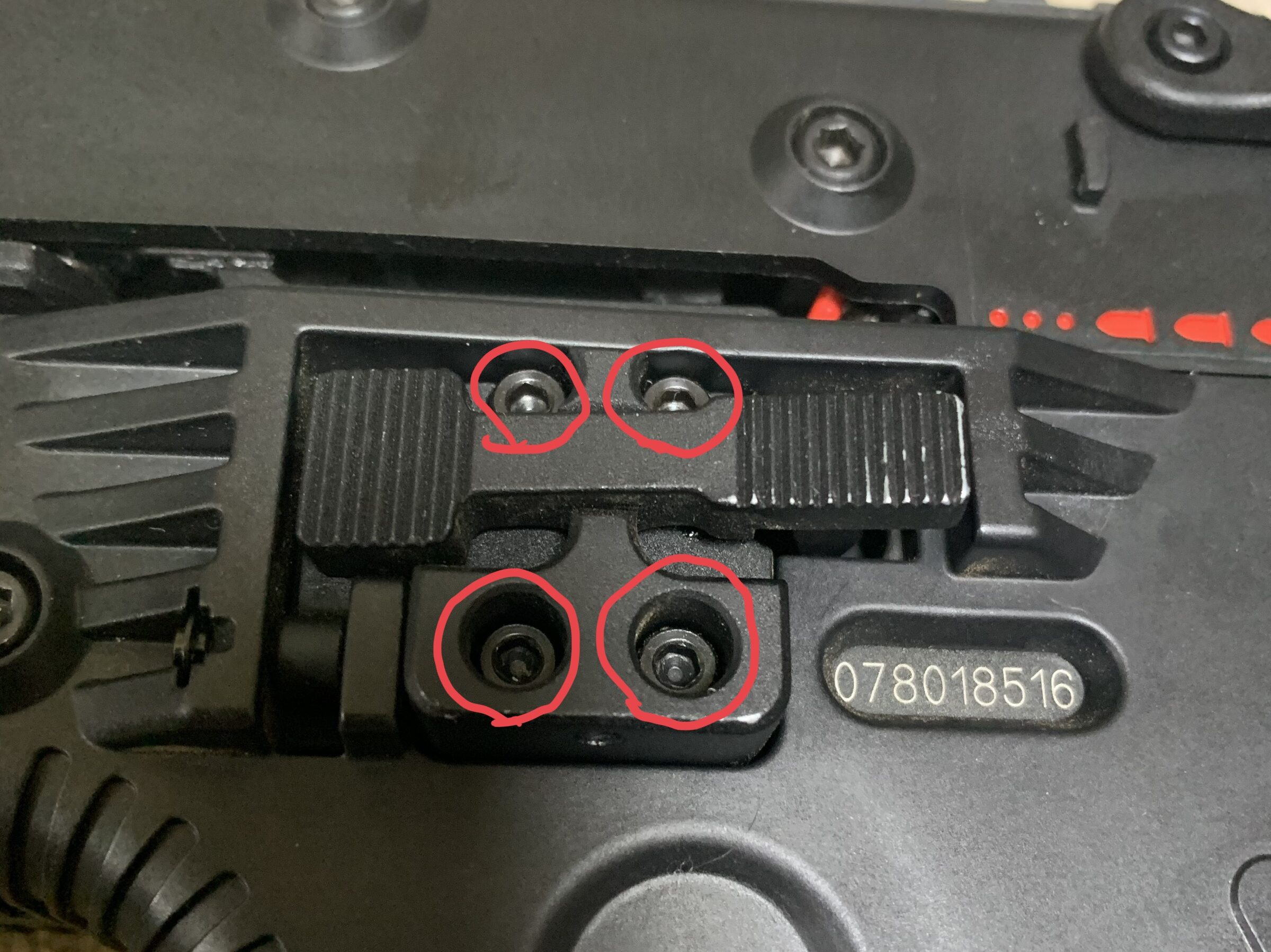 KRYTAC KRISS VECTOR ボルトリリースレバーの取り外し