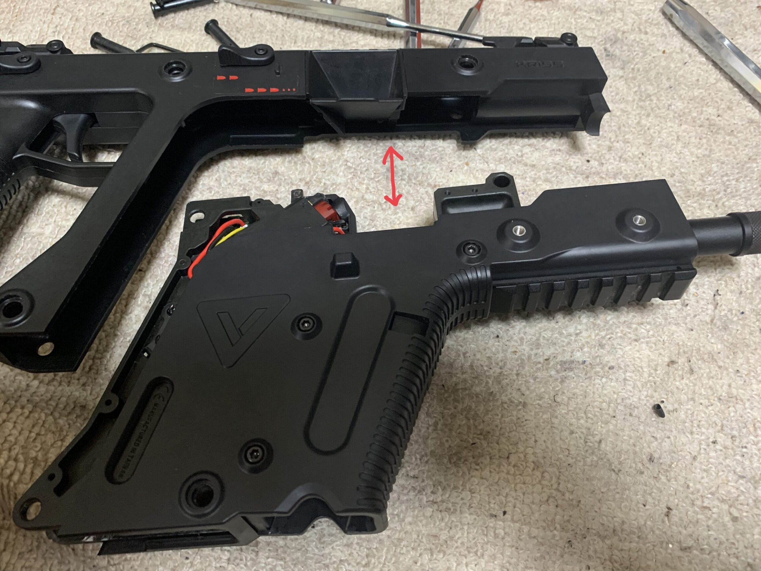 KRYTAC KRISS VECTOR レシーバーの分割