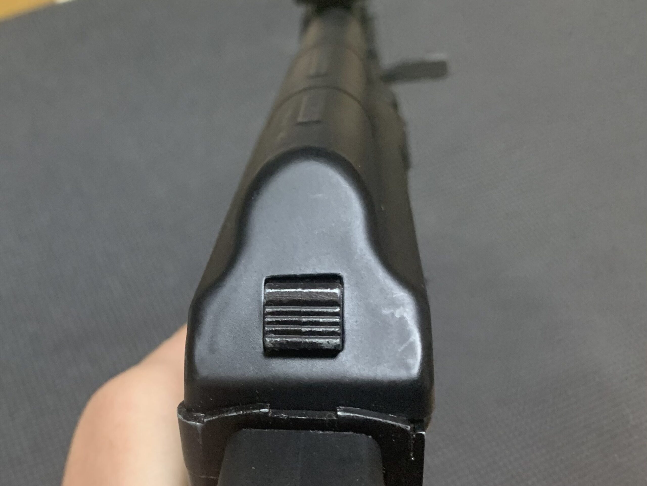 KSC AK74M system7two トップカバーロックボタン