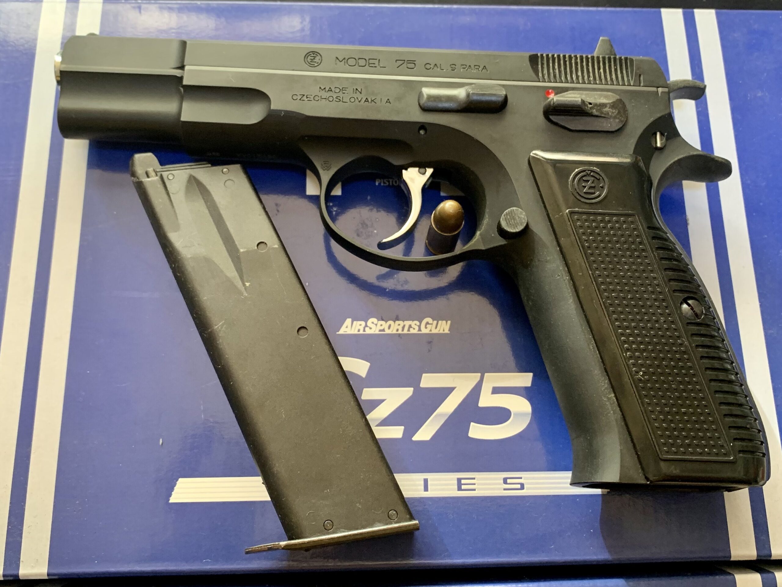 トイガン KSC Cz75 2nd KSC Cz75 2nd HW システム7 レビュー