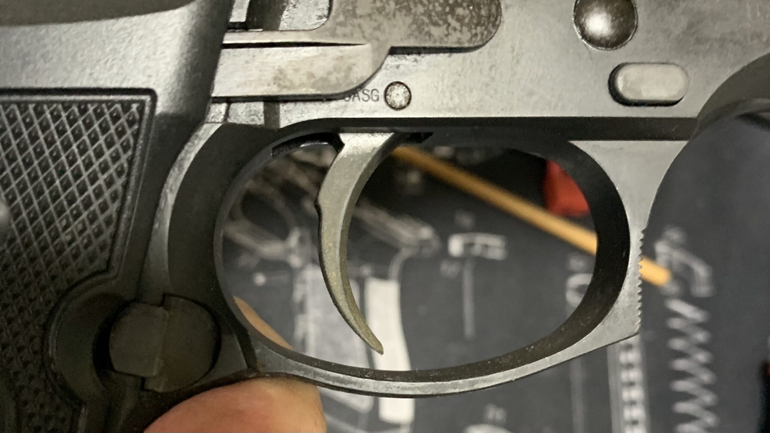 KSC M9 HW system7 ハンマーがハンマーがコックした状態でのトリガー位置