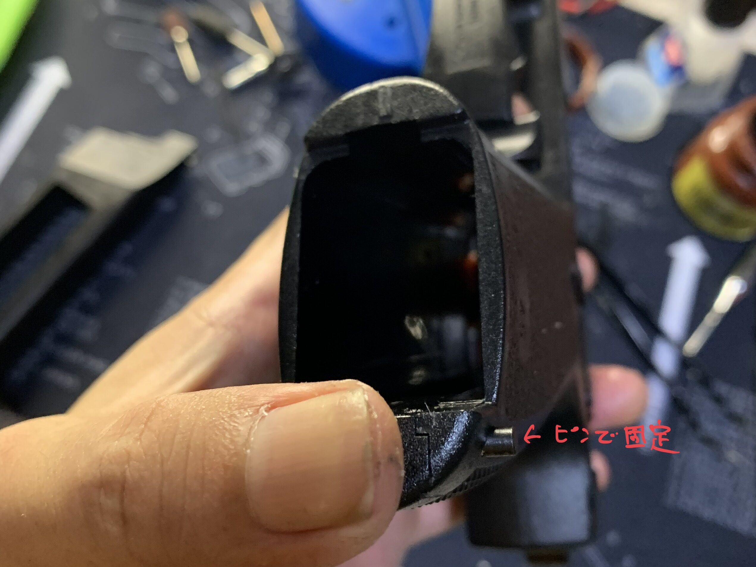 KSC MK23 ソーコムピストル　CO2 ABS ハウジングをピンで固定