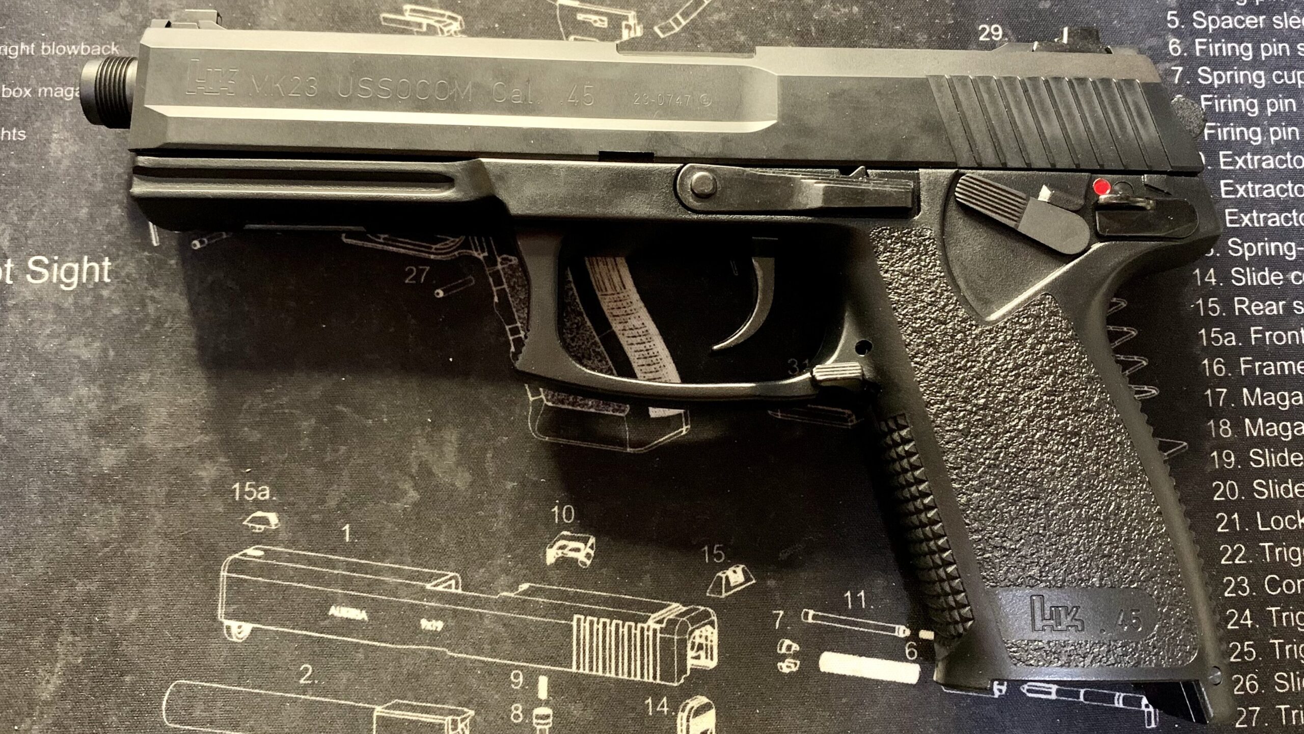 KSC MK23 ソーコムピストル　CO2 ABS 左側面