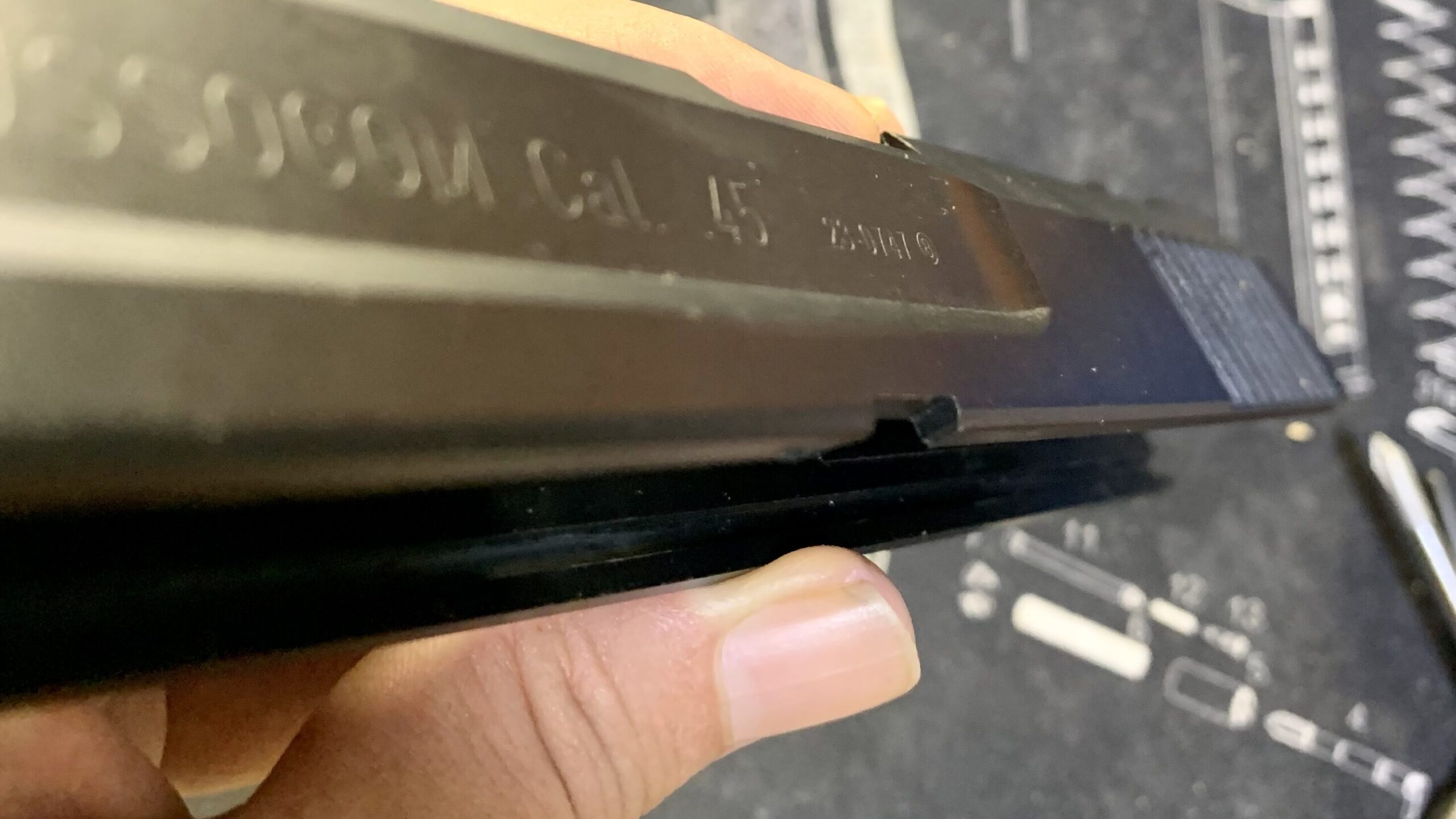 KSC MK23 ソーコムピストル　CO2 ABS スライドストップノッチ